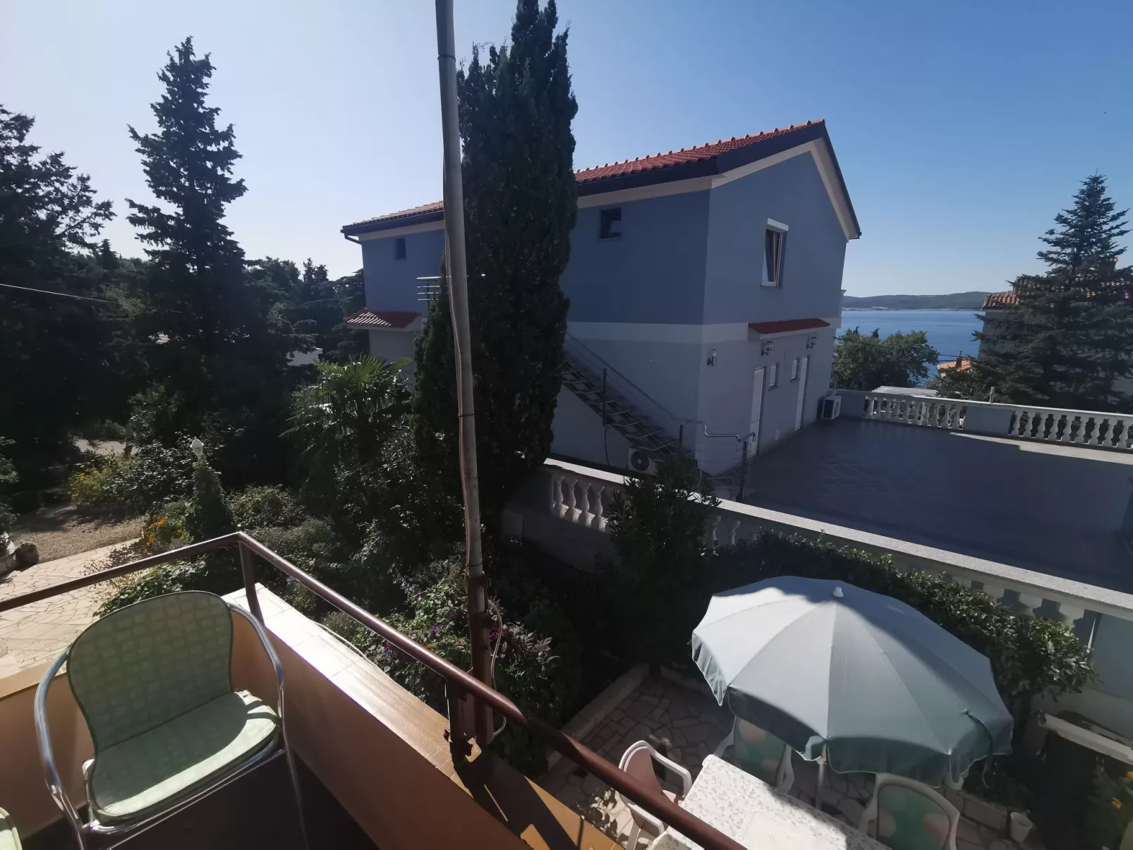 Wohnung für 7 Personen, 100m vom Strand-Buiten