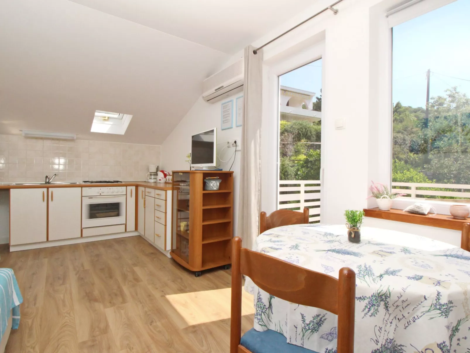 C. Silvija Senj-Binnen