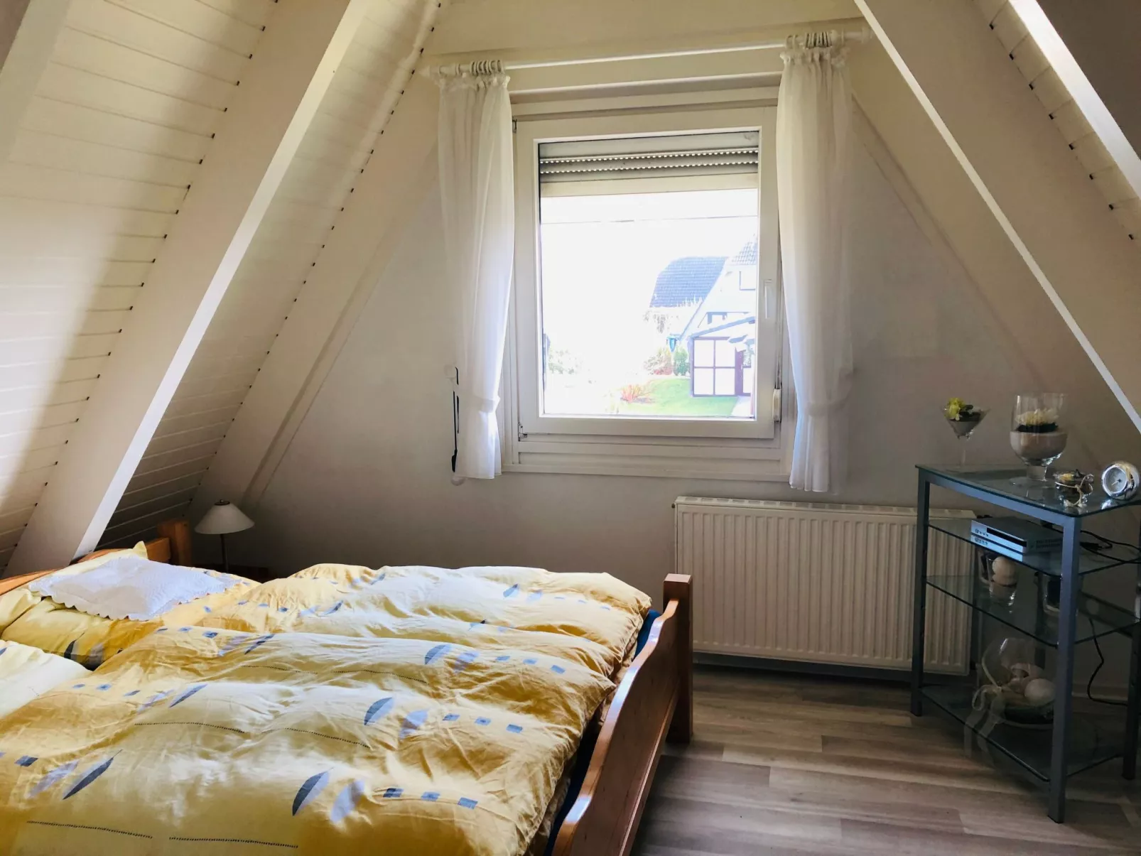 Nurdachhaus in Burhave mit Garten-Binnen