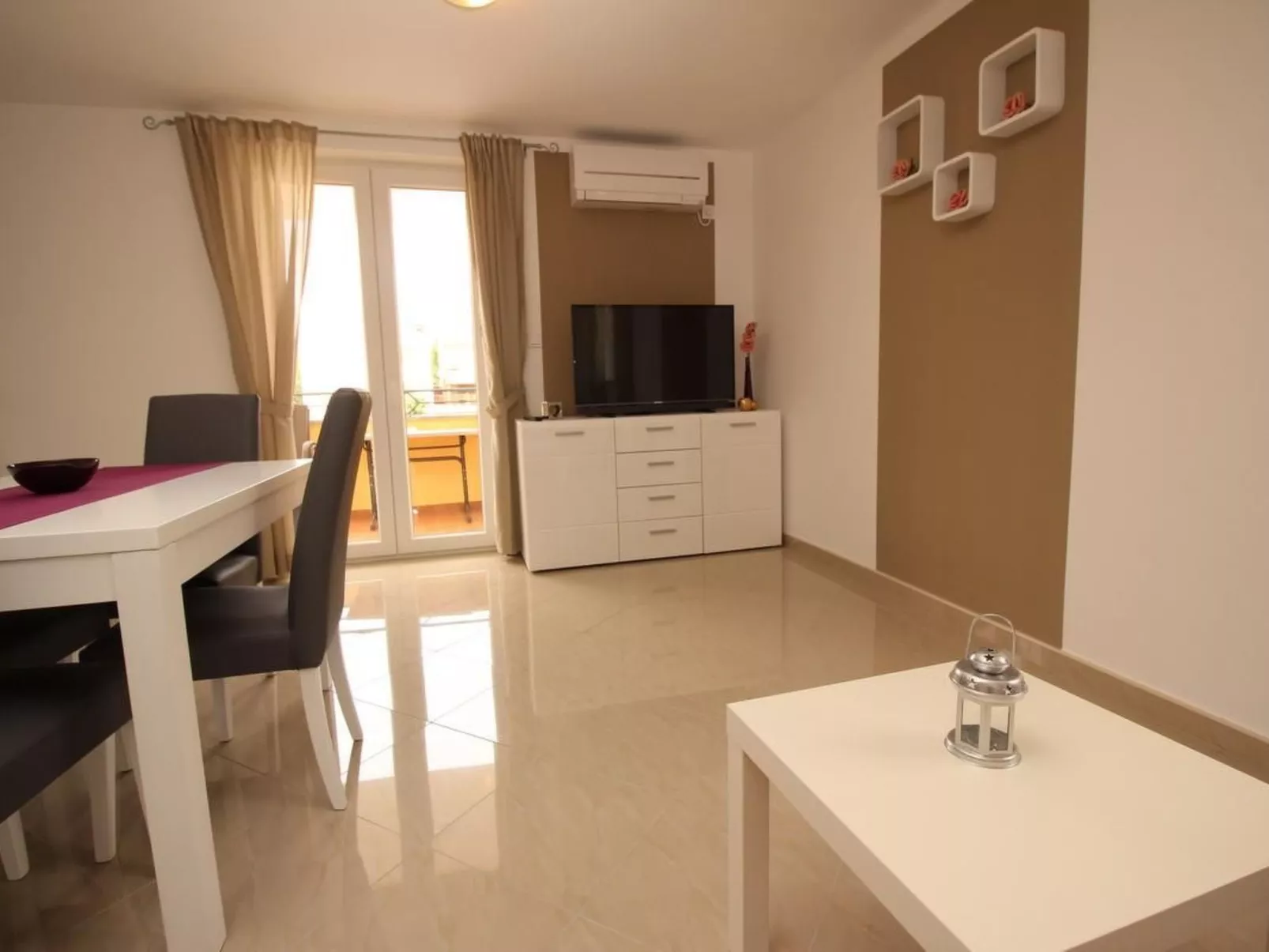 Gorica II A2+1 br.5-Binnen