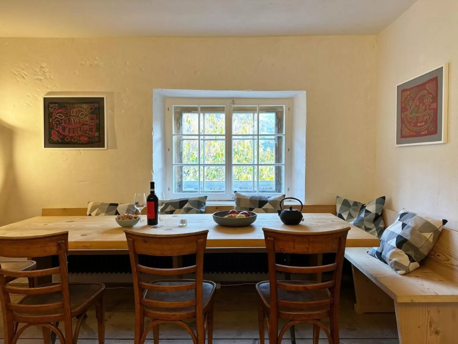 Haus Walli-Simmen, Wohnung 2-Binnen