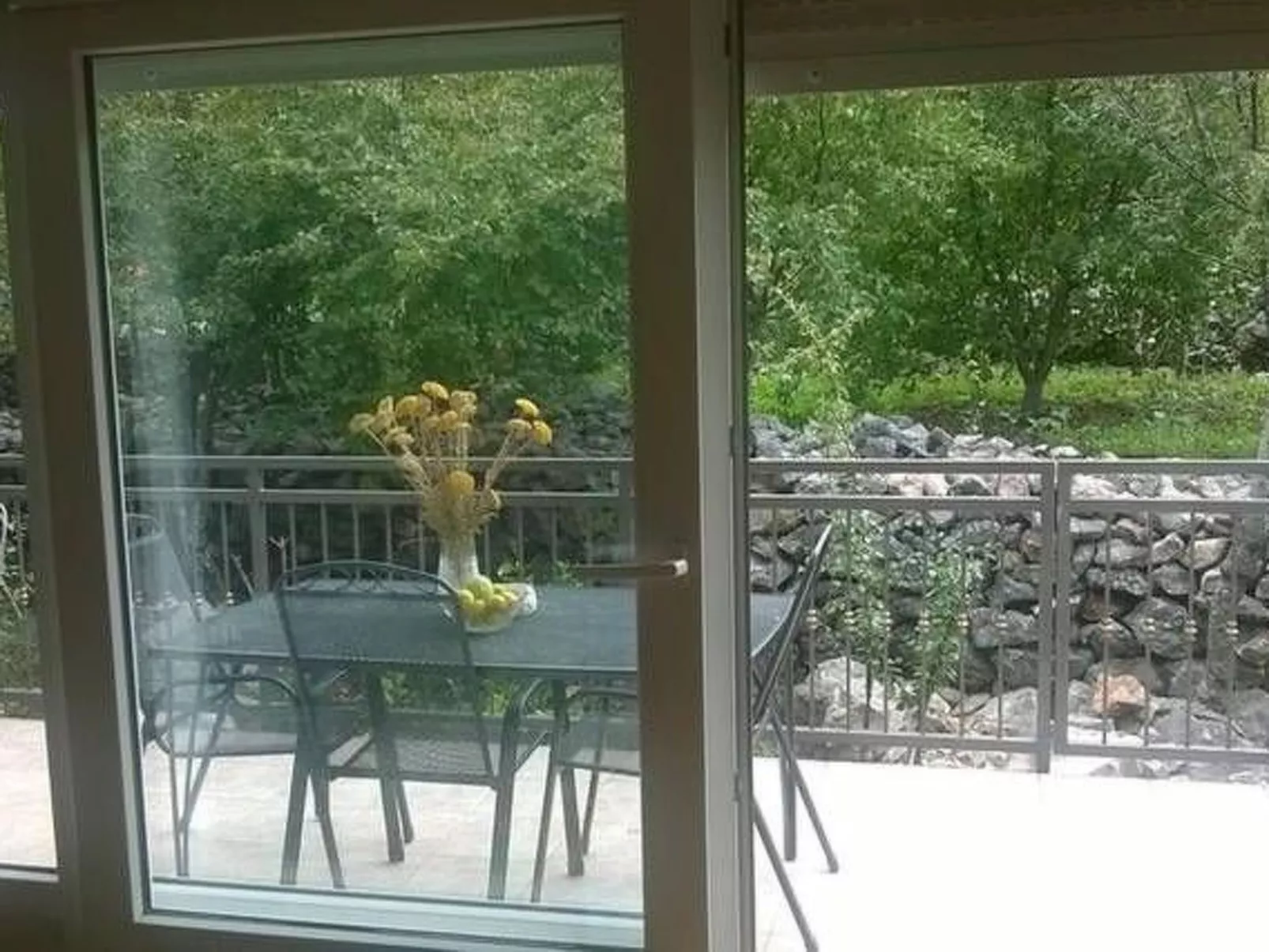 In der Nähe des Meeres und des Sees-Buiten