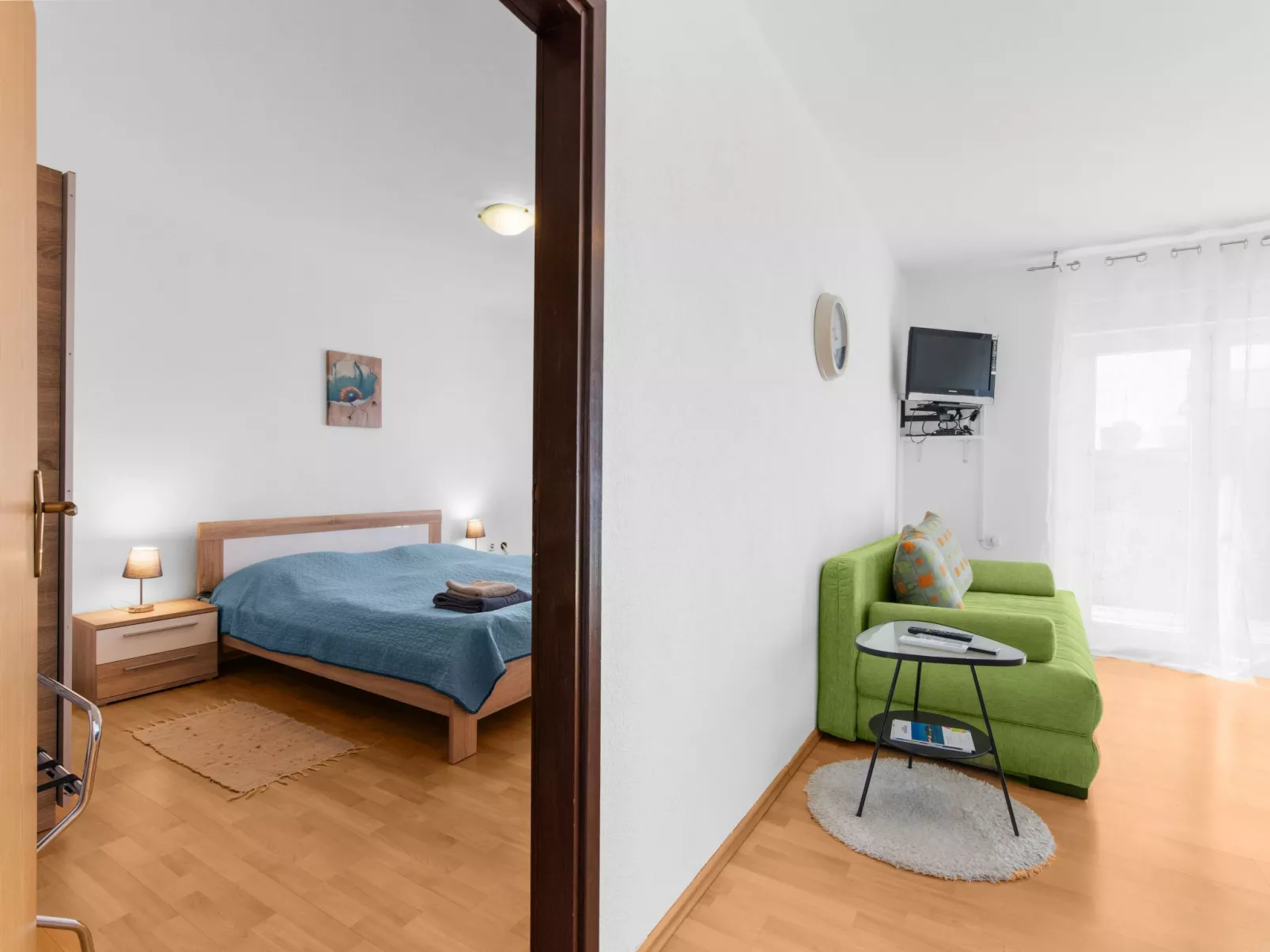 Morena 1-Image-tags.info