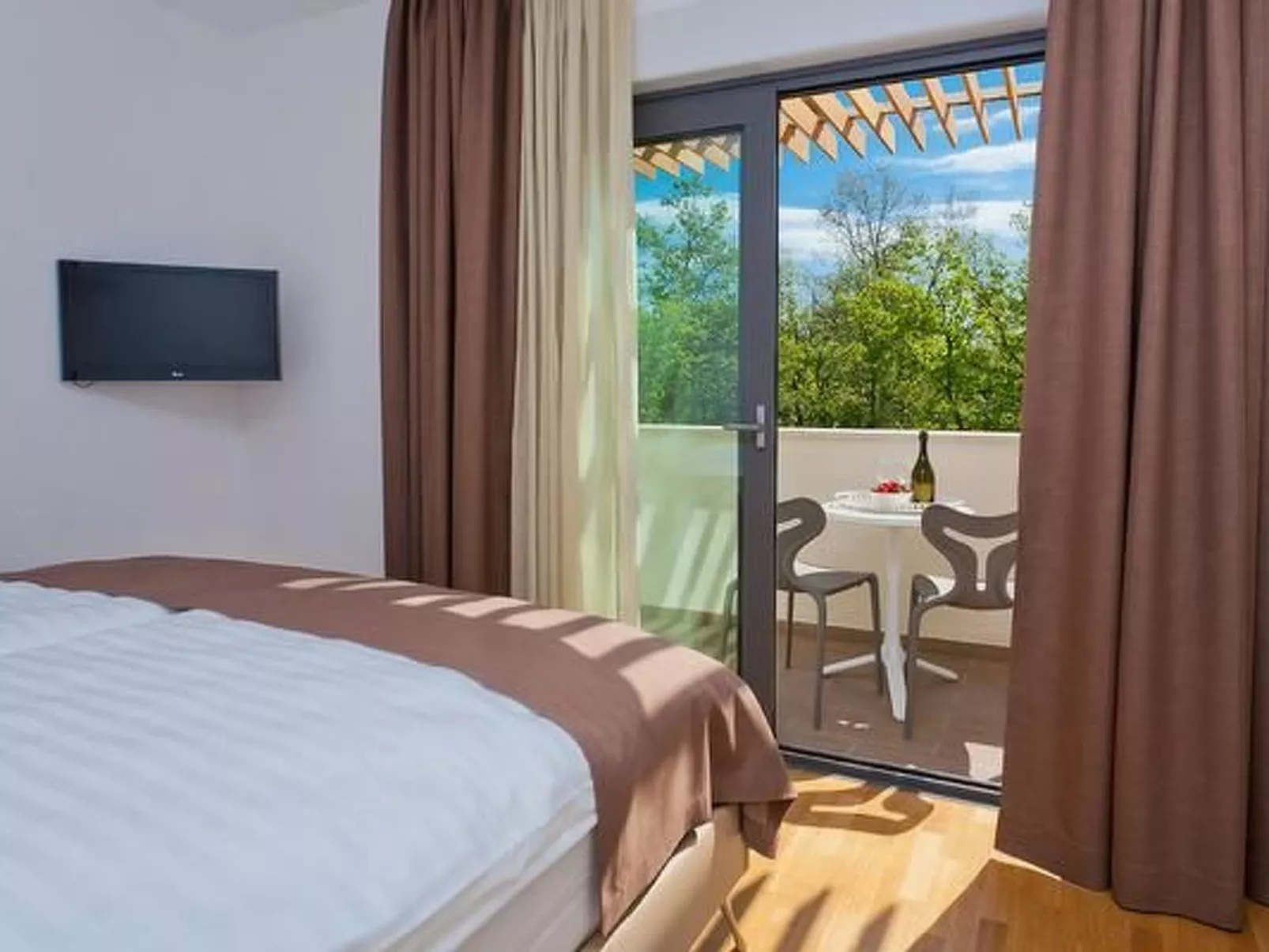 Designvilla mit Dachterrasse und Panoramablick-Image-tags.info