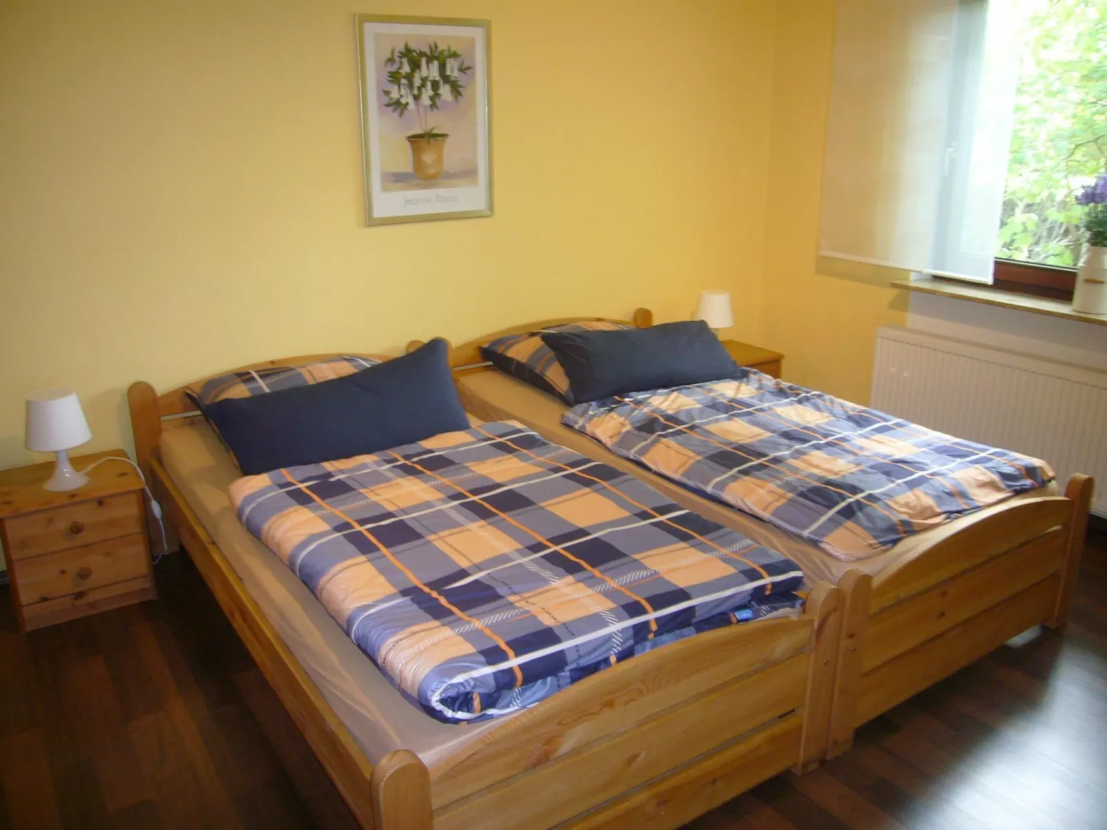 Zentrale Ferienwohnung mit Terrasse - Binnen