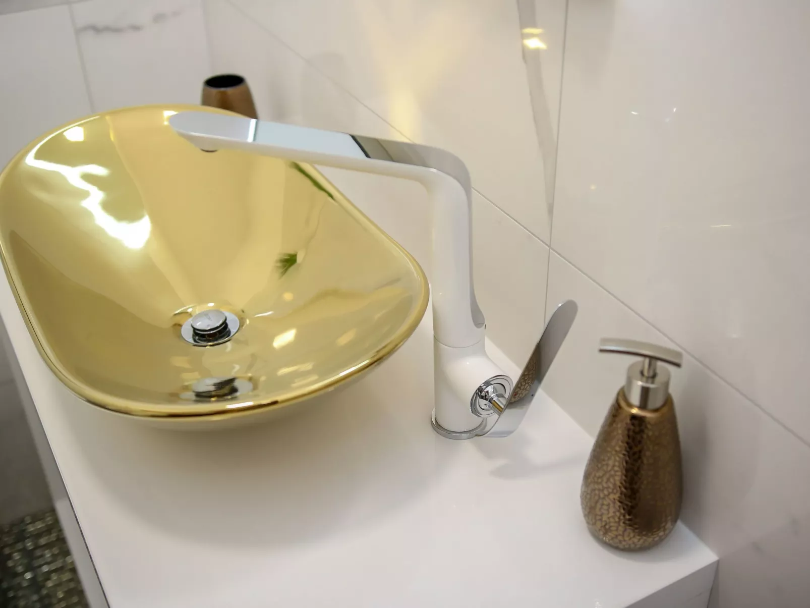 Gemütliche Villa Gabriel mit Schwimmbad-Binnen