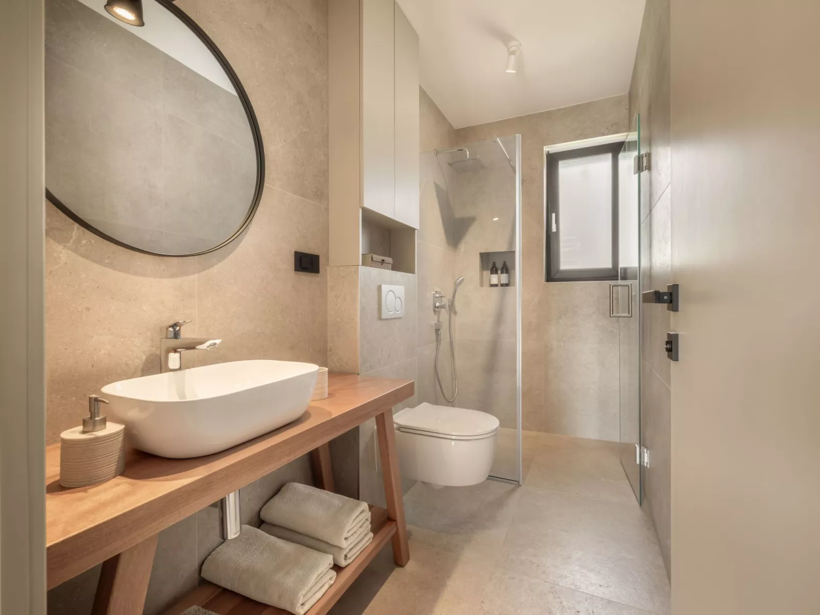 Design Villa Nux für 5 Personen mit beheiztem Pool-Binnen