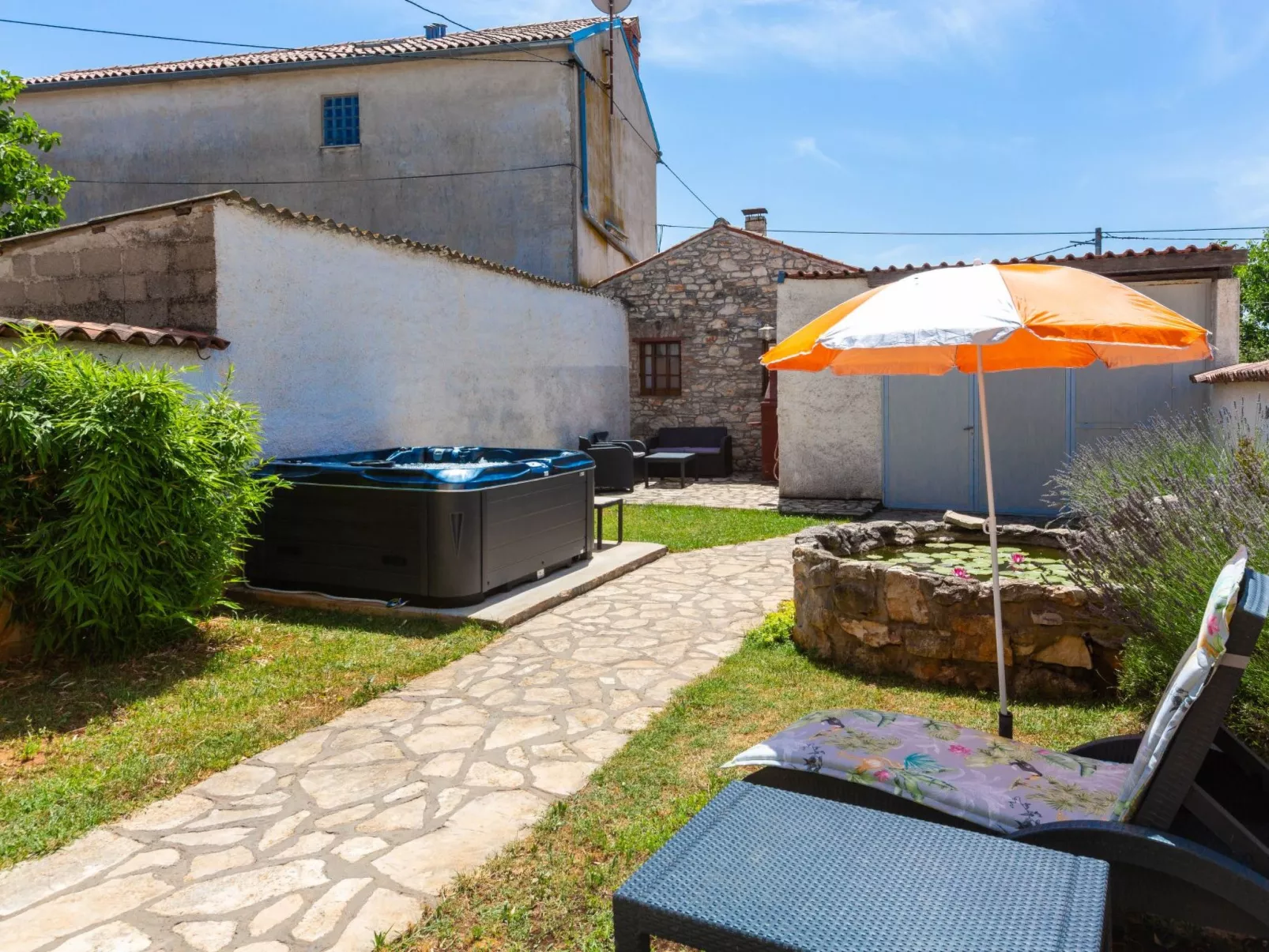 "Lilo Lavender" mit Whirlpool-Image-tags.info