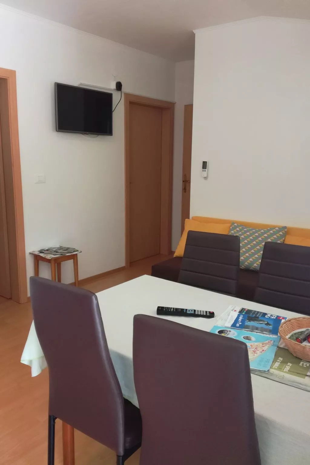 Appartement mit Balkon-Binnen