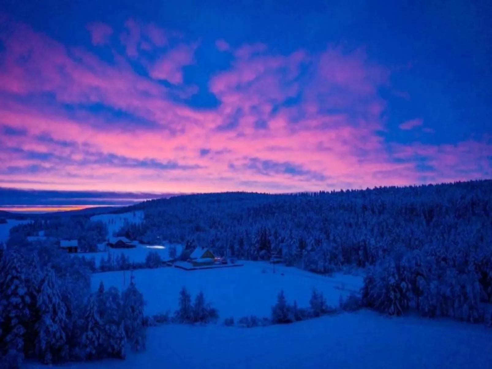 Gemütliches Ferienhaus in der Wildnis Lapplands-Buiten
