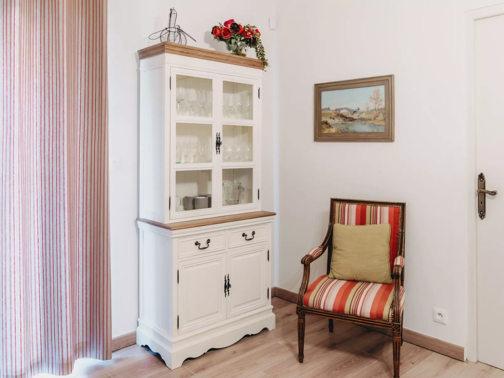 Mit Blick auf das Wasser-Binnen