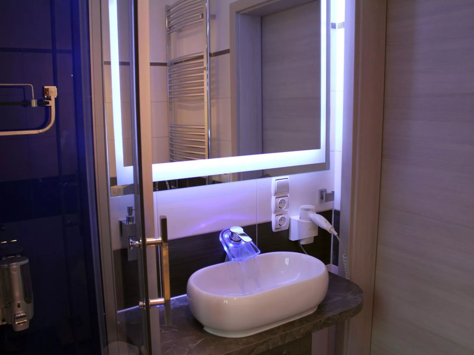 Appartement in Schalkenmehren mit Schönem Balkon-Image-tags.info