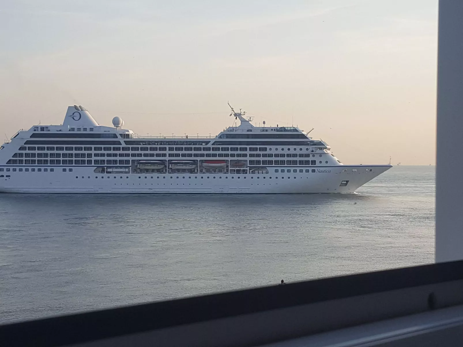 Studio-Wohnung 'Studio Zeezicht'-Buiten