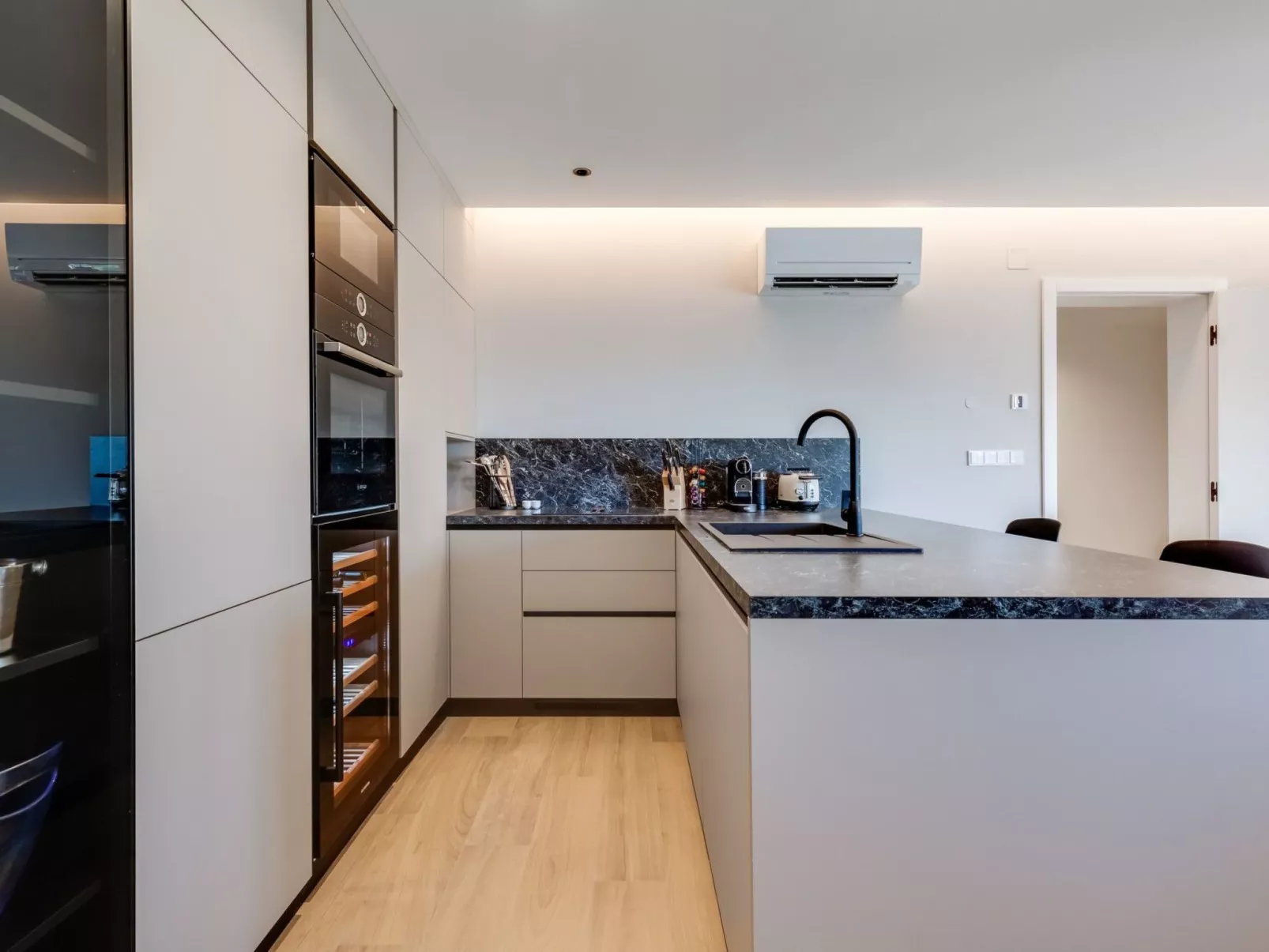 Villa Mathilda-Image-tags.info