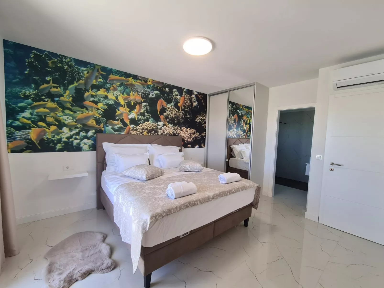 Neue Villa Angelo mit Sauna und beheiztem Pool-Binnen