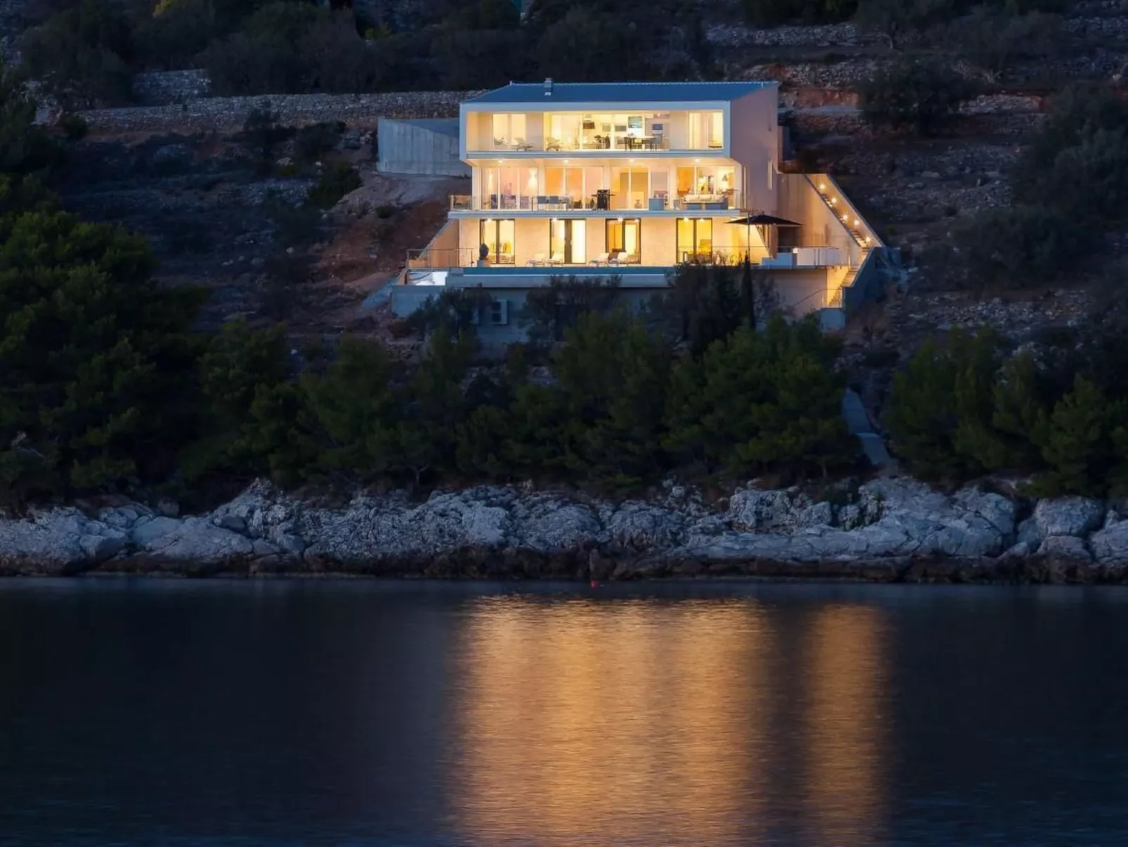 Villa Style and Sea-Buiten