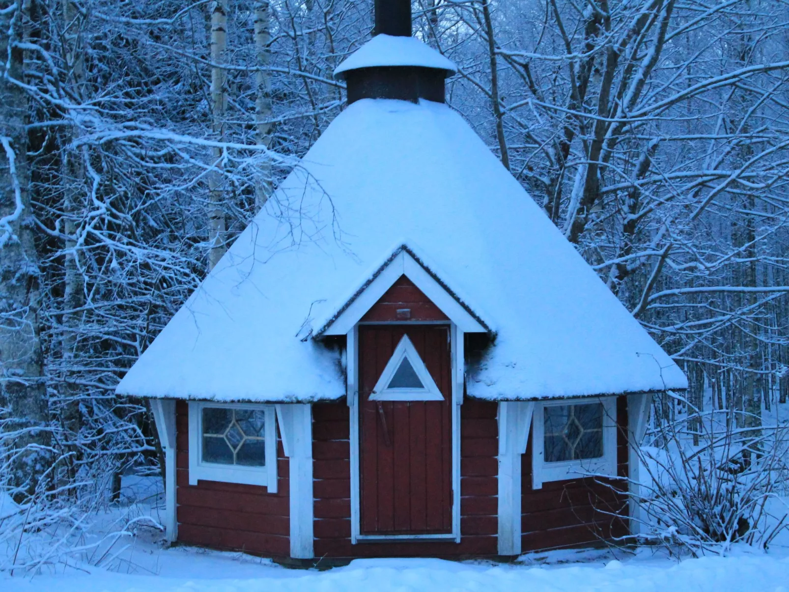 Anwesen mit eigenem Garten und Grill-Buiten