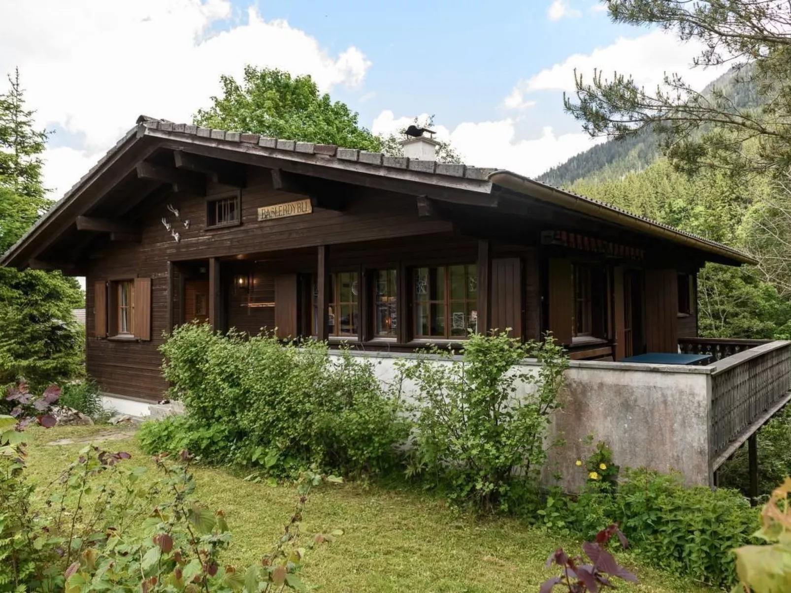 Chalet Baslerdybli-Buiten