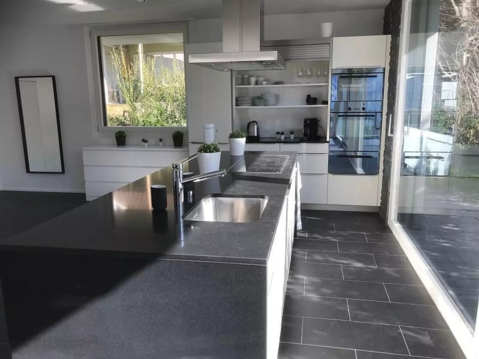 Villa am See 2 / Beach House-Binnen