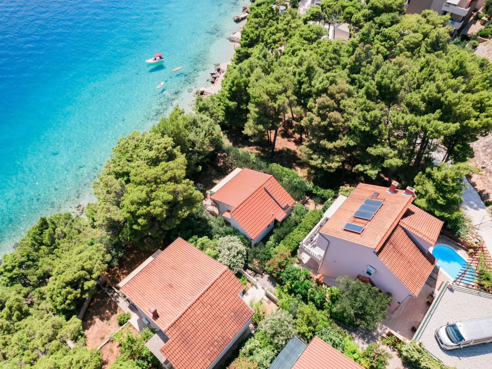 Charmantes Ferienhaus in Medići mit Privatem Pool-Buiten