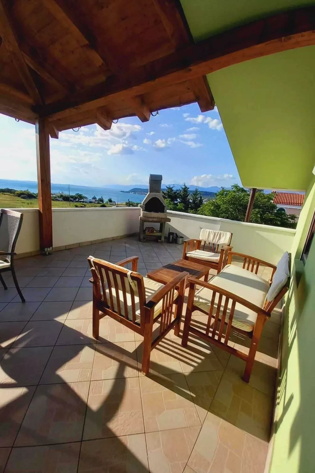 Wohnung mit Whirlpool-Buiten