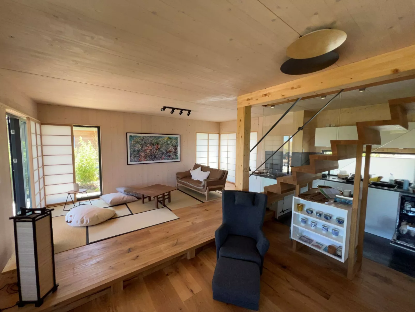 Meera Bio Holzhaus-Binnen