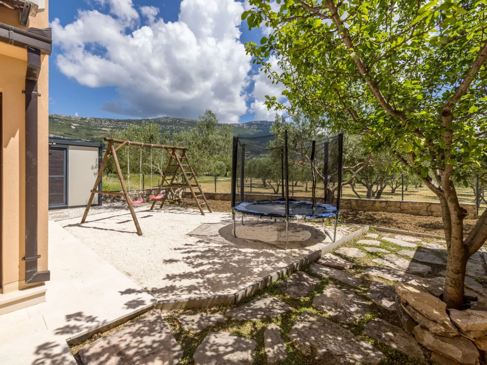 Villa Oasis privater Pool für bis zu 10 Personen-Buiten