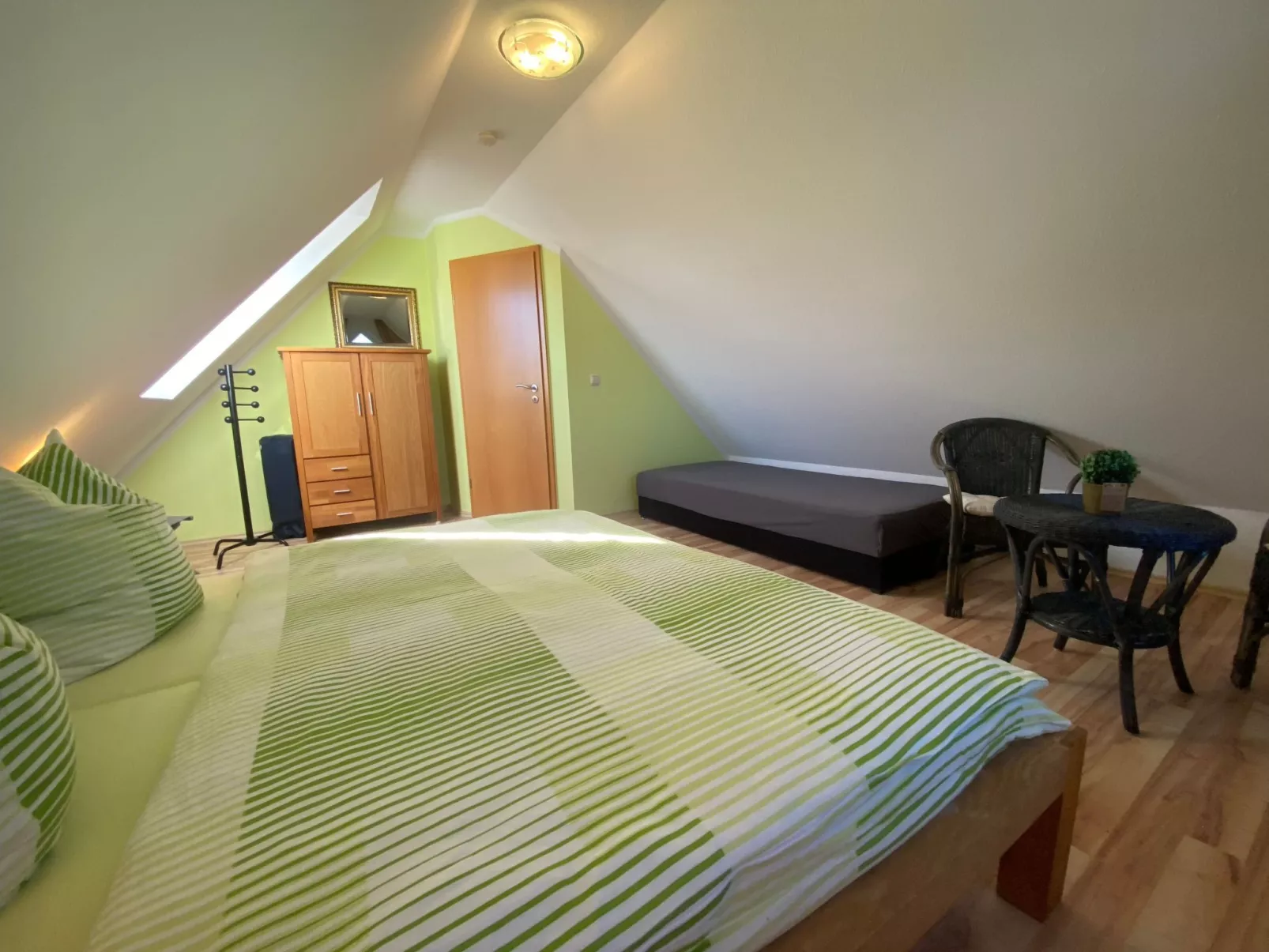 Moderne Wohnung in Karlshagen mit Grill und Garten - Binnen