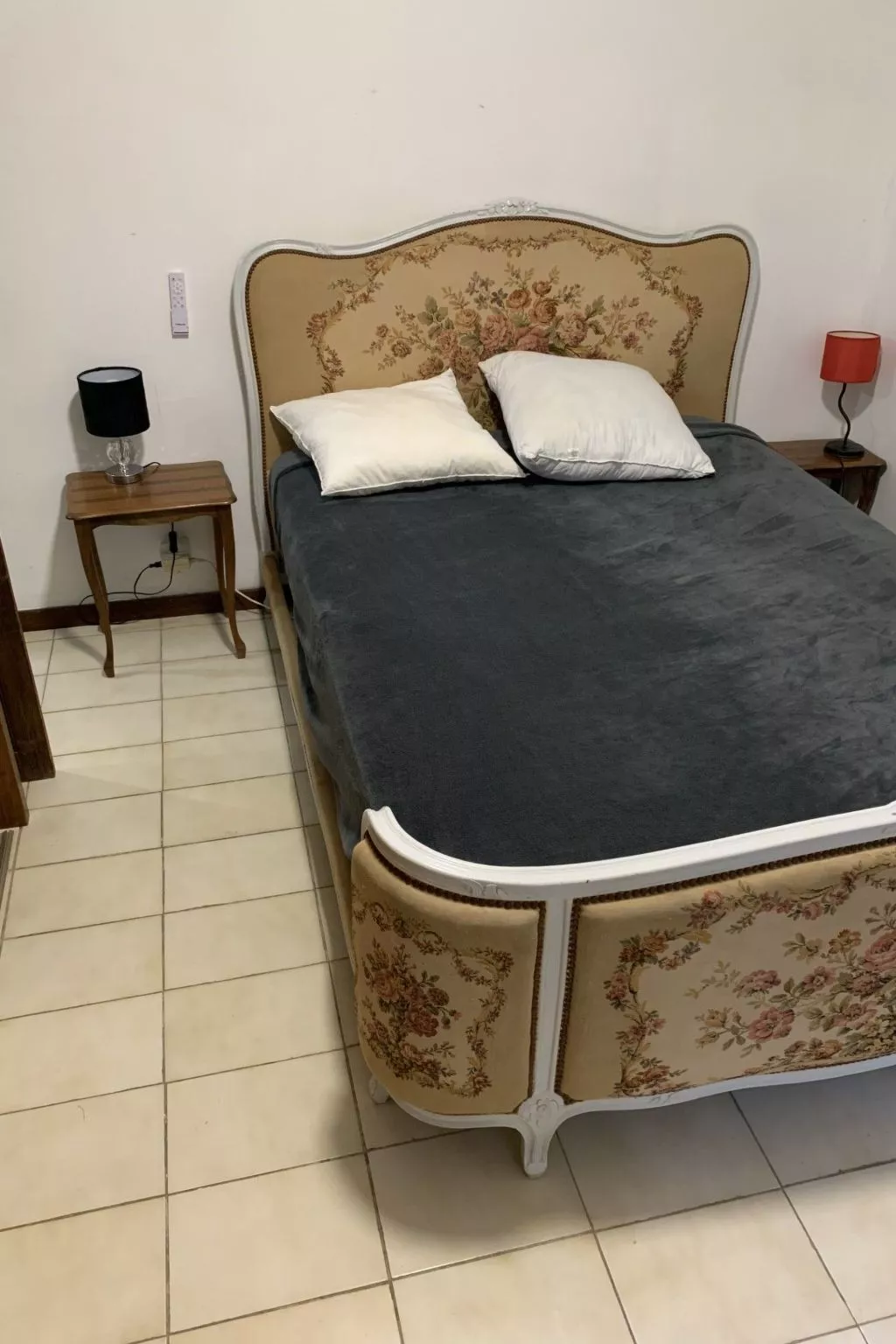 Provençal Privates Schwimmbad, Haustiere willkommen-Image-tags.info