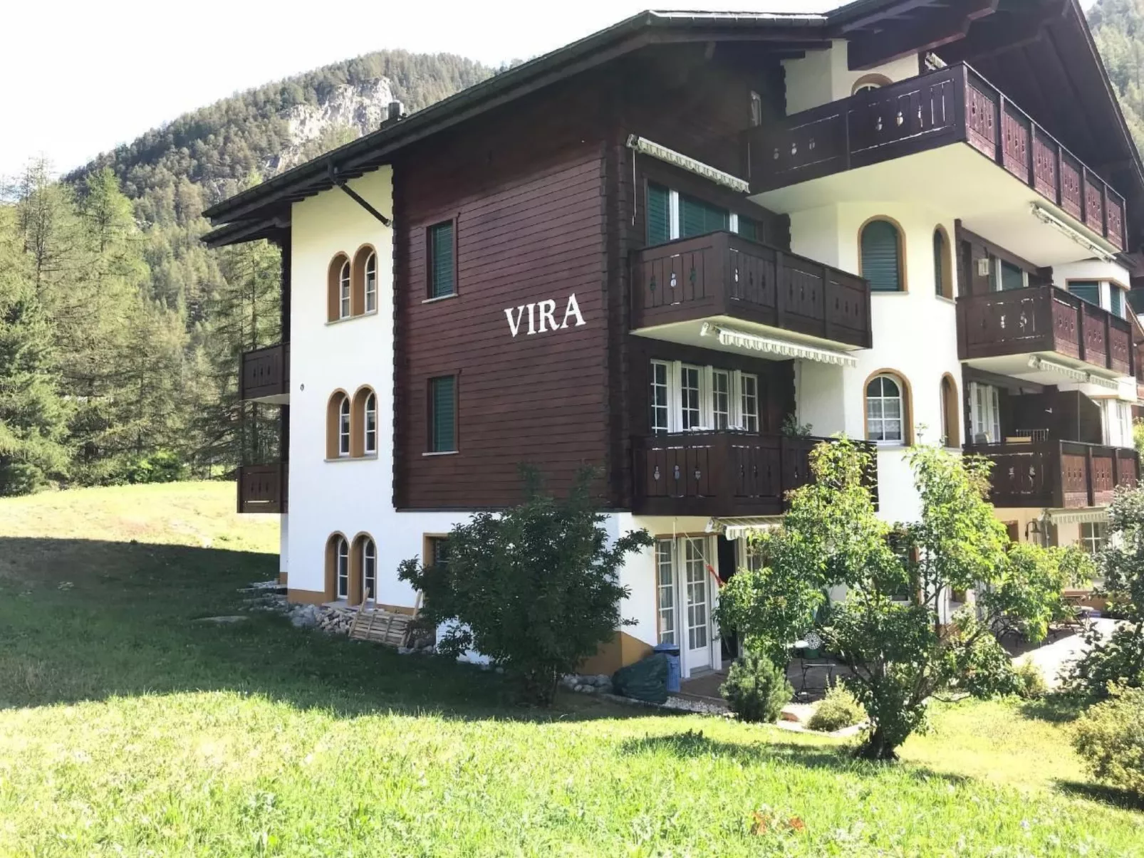 Studio mit traumhaftem Blick auf das Matterhorn-Image-tags.info