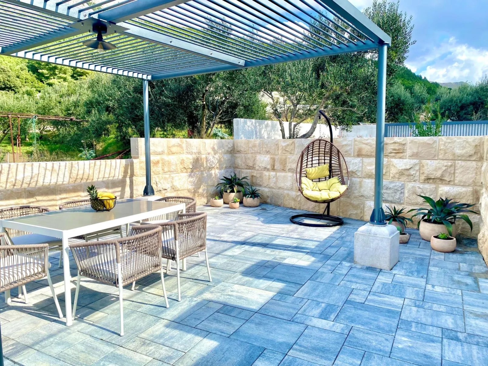 Villa mit beheiztem Infinity-Pool und Massagedüsen-Buiten