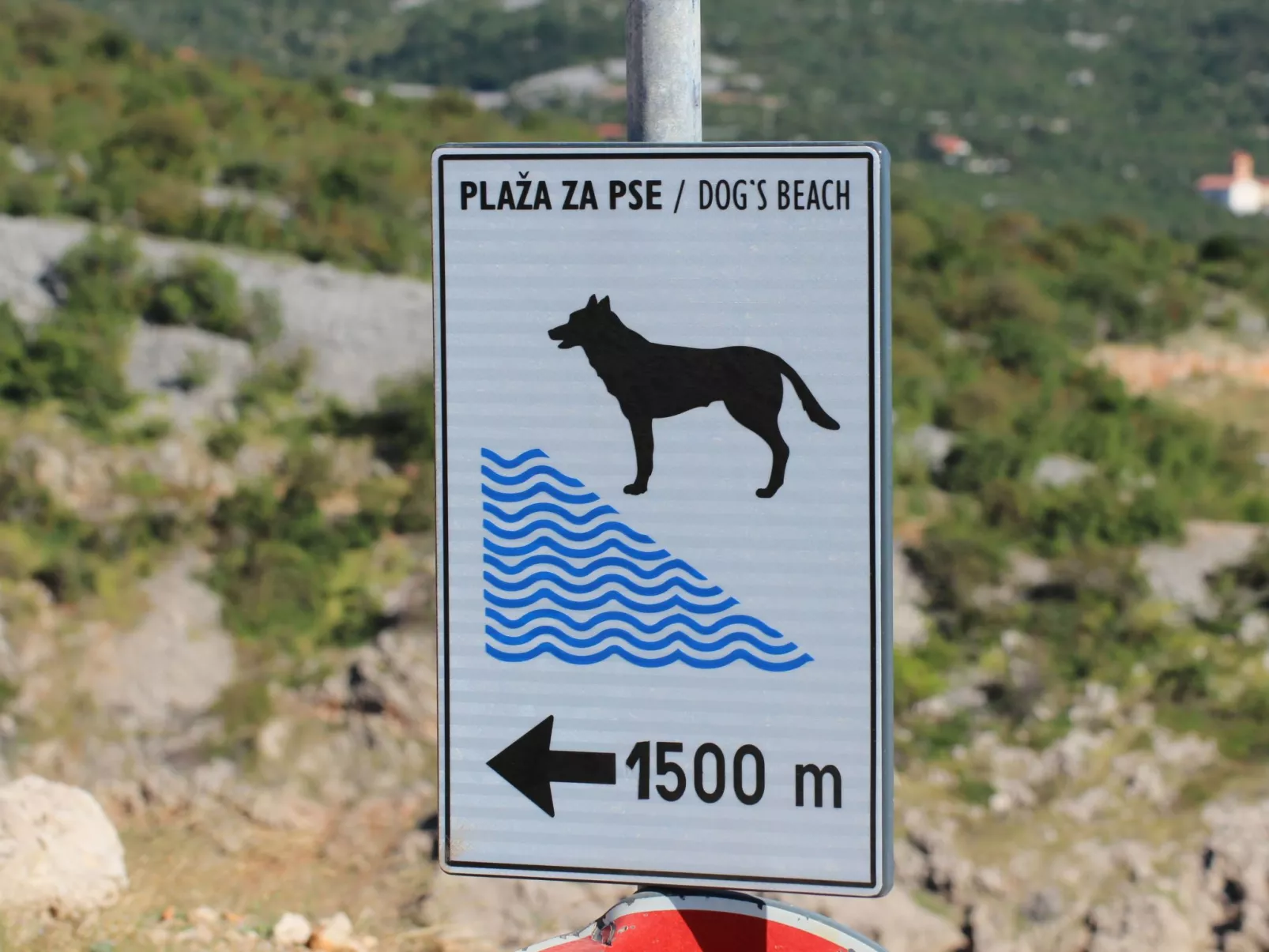 Wunderschönes Ferienhaus in Povile mit Garten, Terrasse und Grill und Meerblick-Buiten