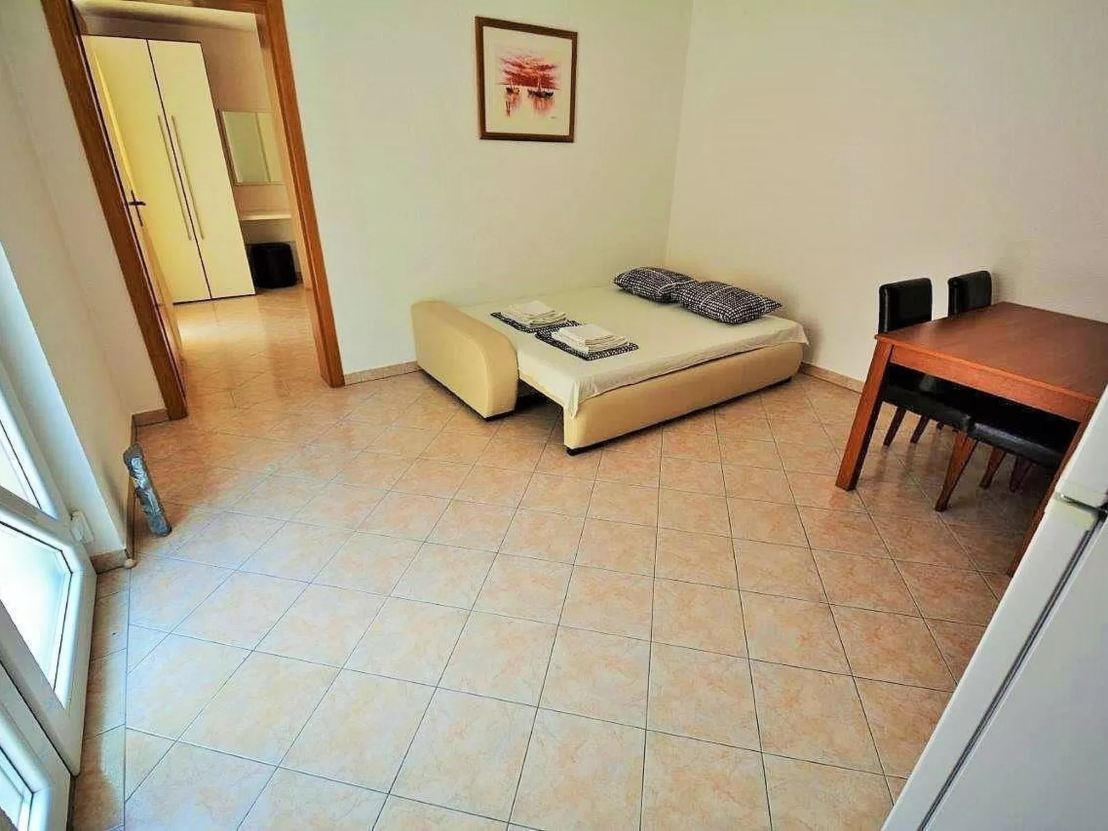 Appartment mit Pool und Whirlpool, Okrug Gornji-Binnen