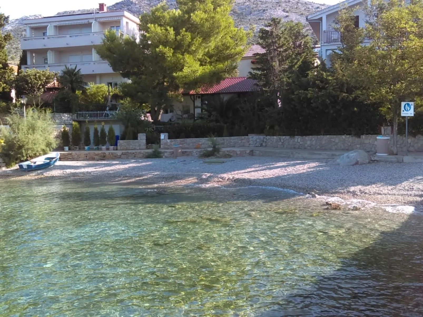 Wohnung in Starigrad mit schönem Meerblick-Buiten