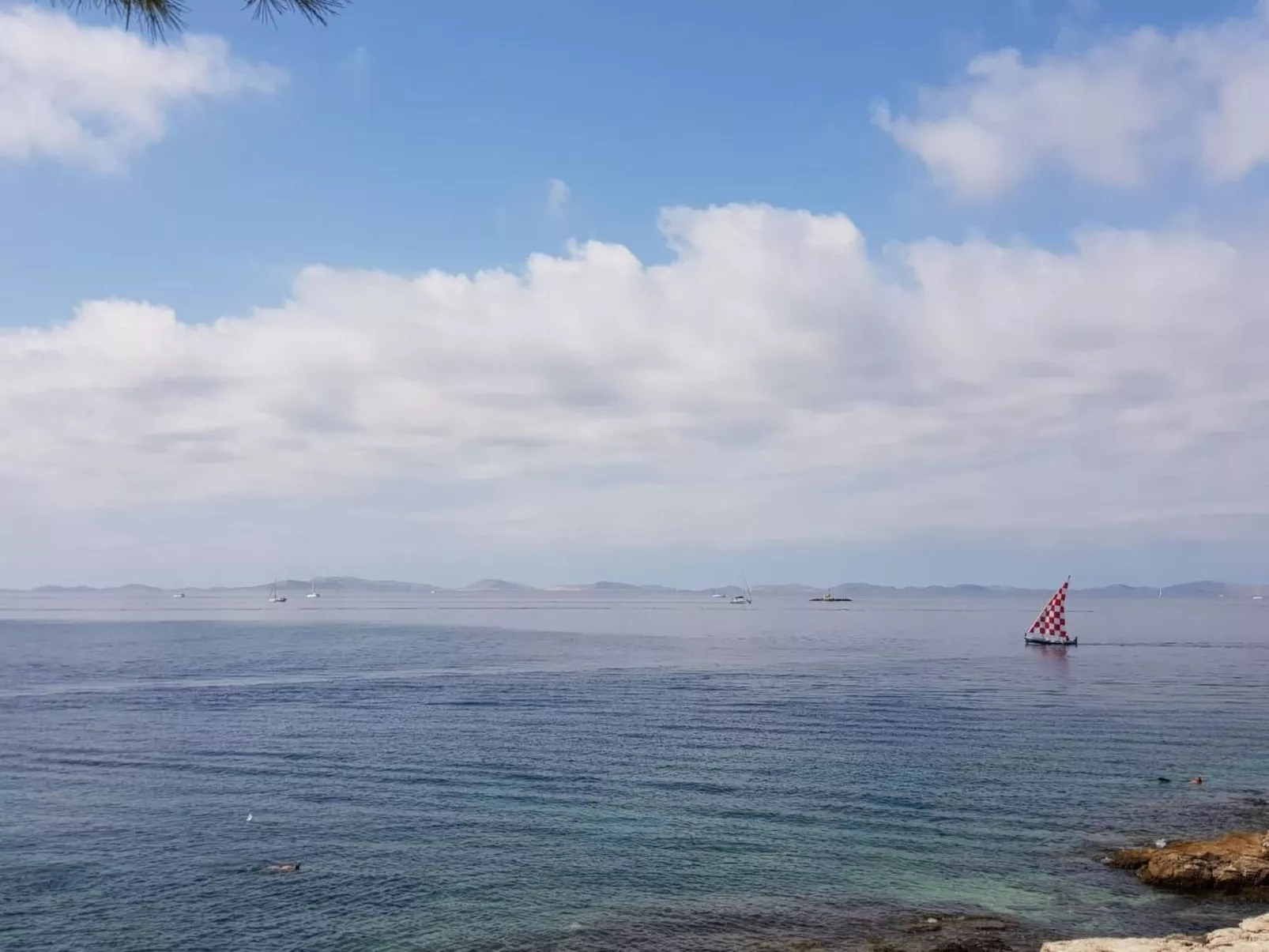 Strandappartement Ana mit Meerblick, Garten, Grillplatz - Buiten