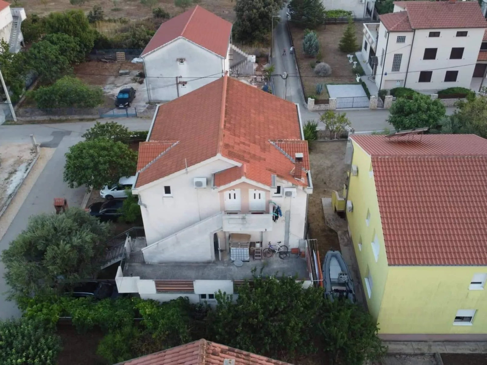 Appartement mit Balkon-Image-tags.info