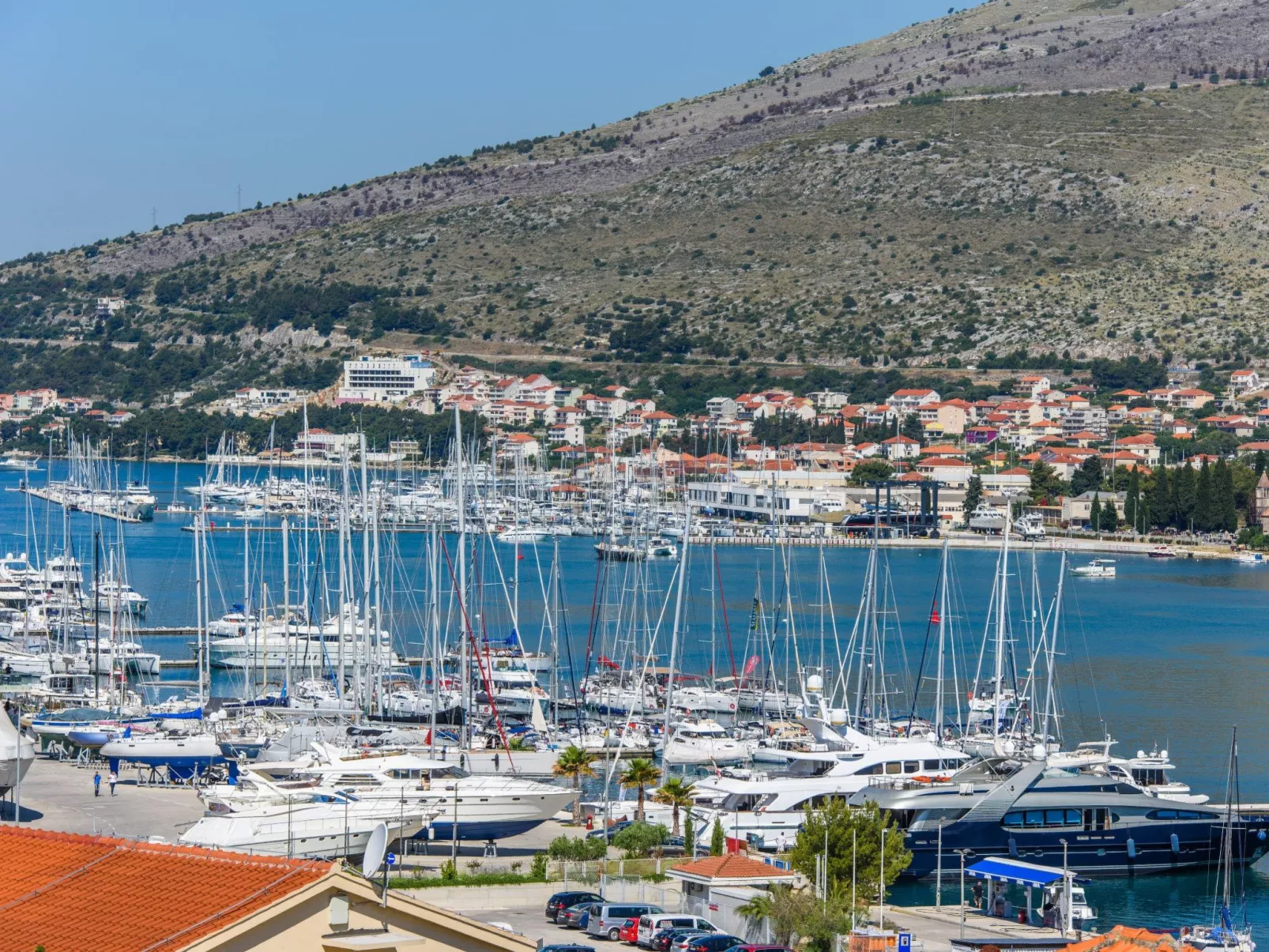 Wohnung mit Blick auf das Wasser-Buiten