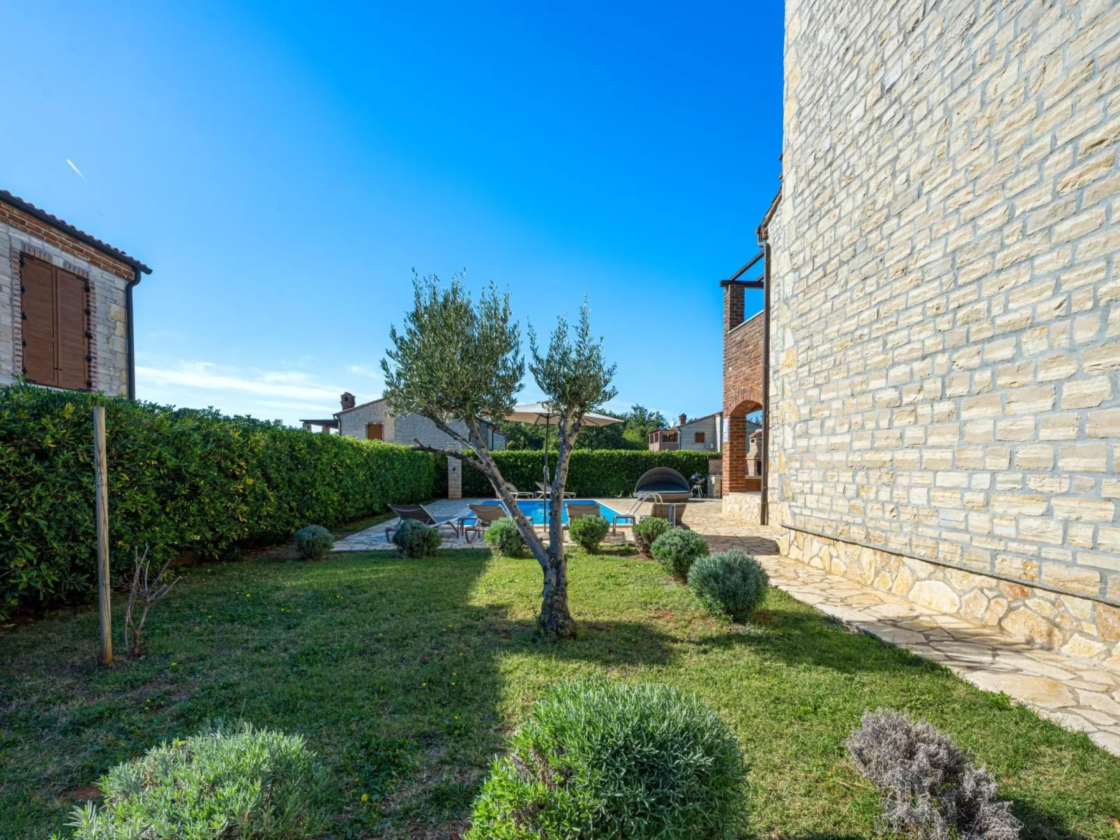 "Paradis 6" mit Whirlpool-Image-tags.info