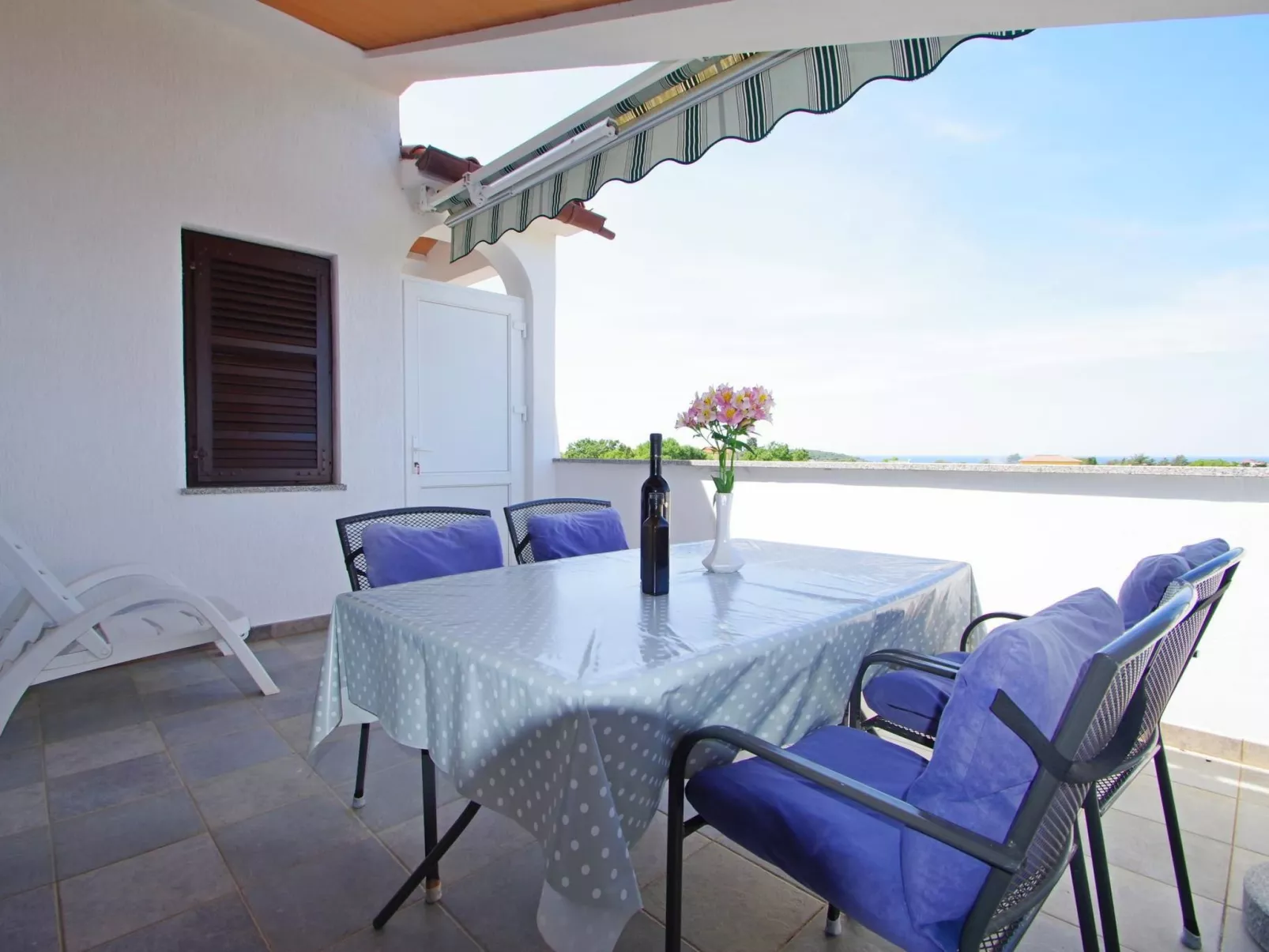 In Banjole mit Gemeinschaftspool-Buiten