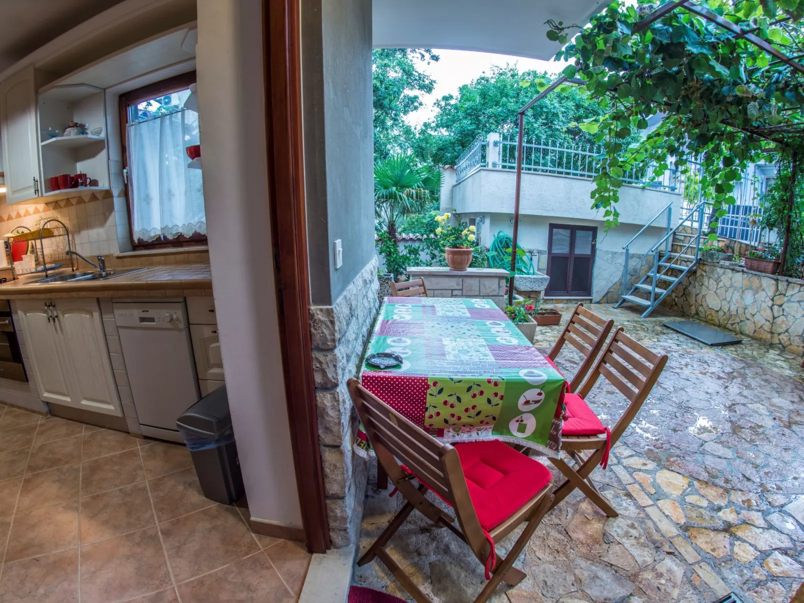 Traumurlaub in einer Villa in Strandnähe-Buiten