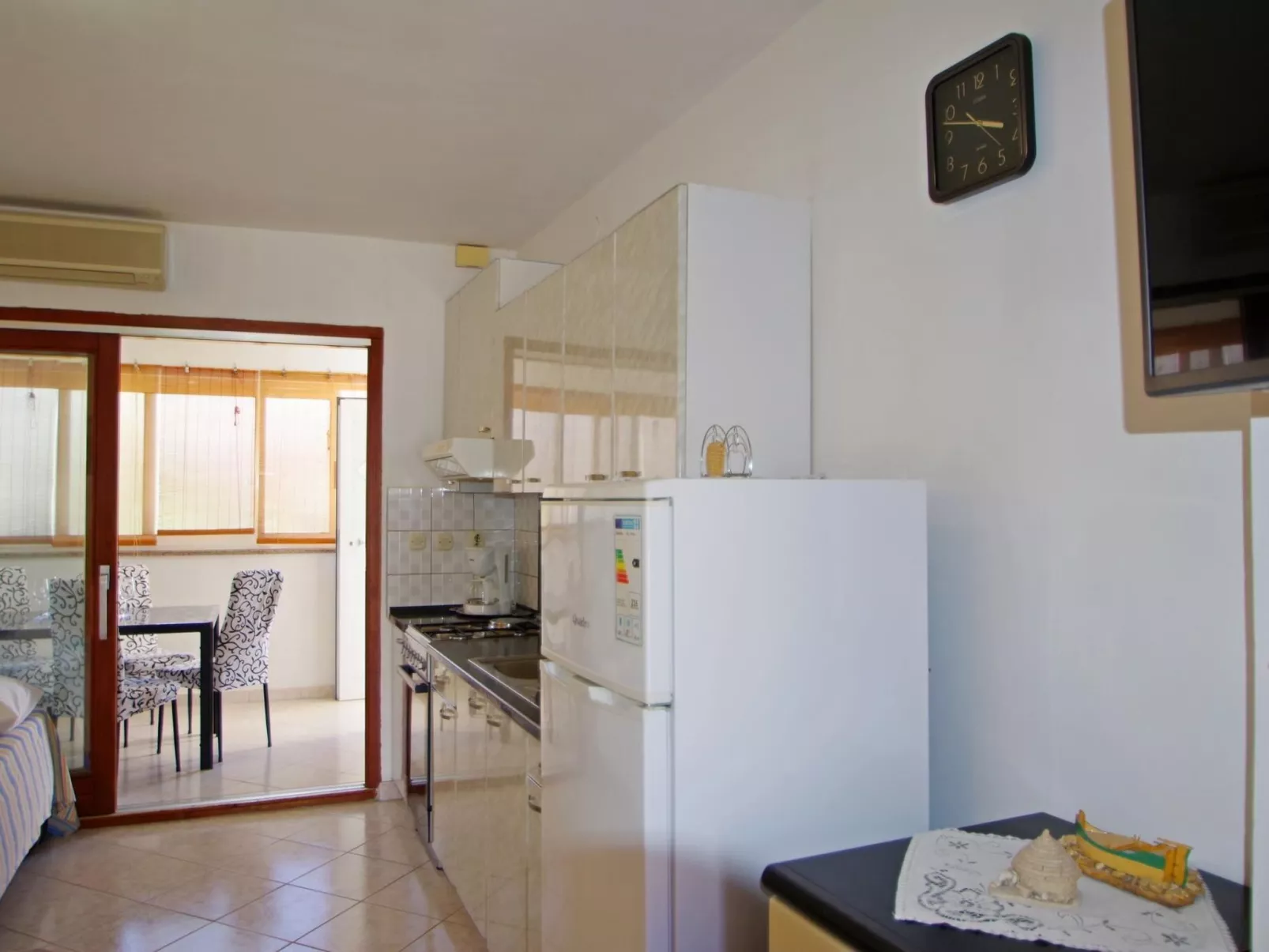 "Rose" mit Terrasse-Binnen