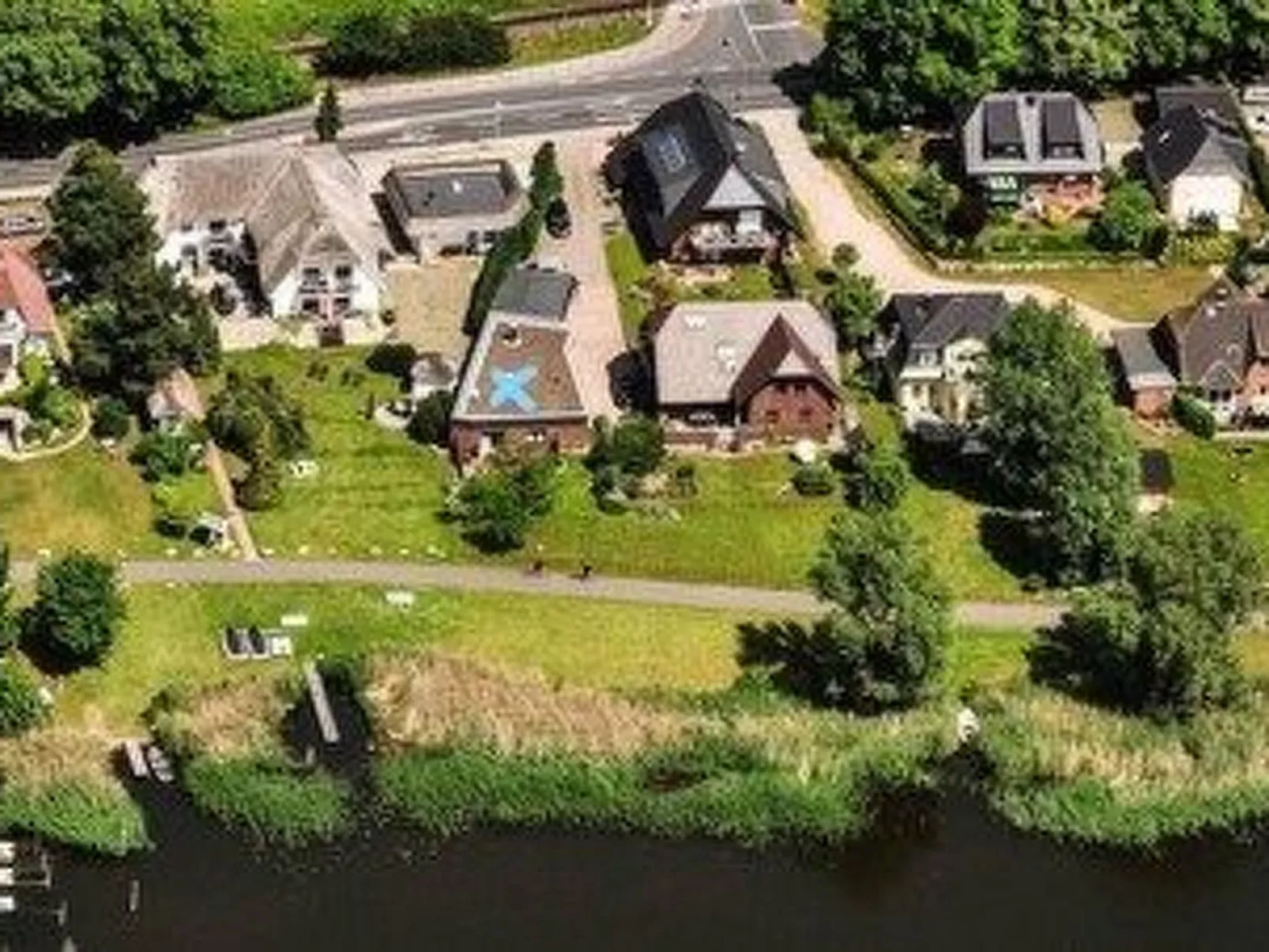 Ferienbungalow mit Terrasse und Seeblick in Sellin-Buiten