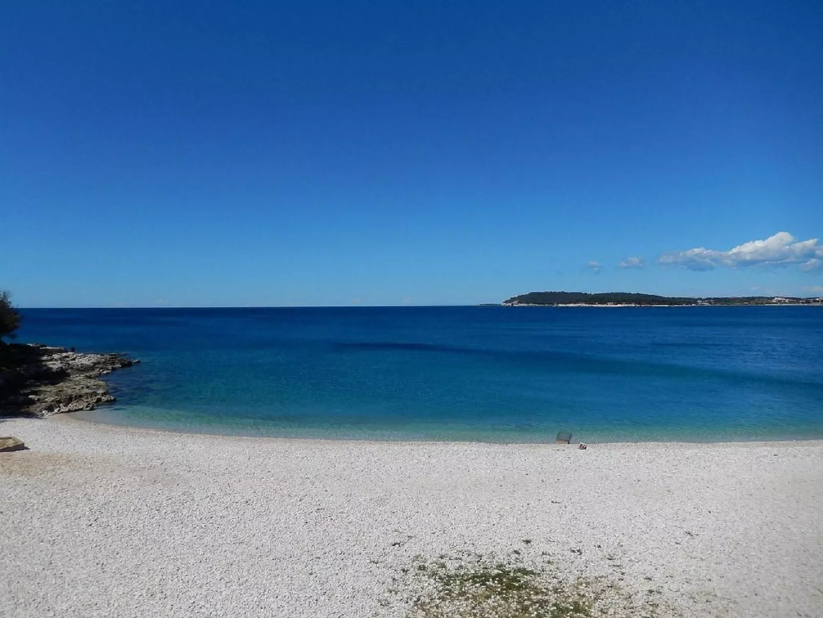 3-Schlafzimmer-Wohnung mit Gemeinschaftspool-Buiten