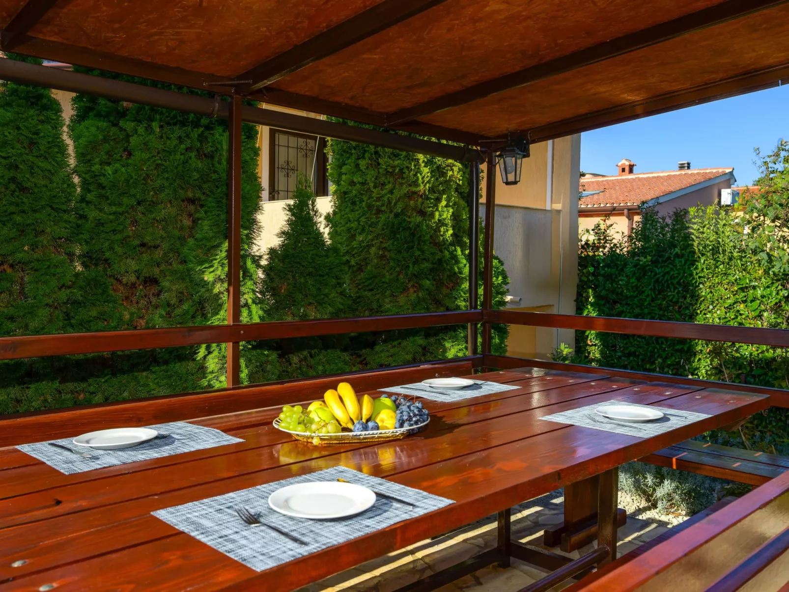 Ruhig gelegene Ferienwohnung 7-Buiten