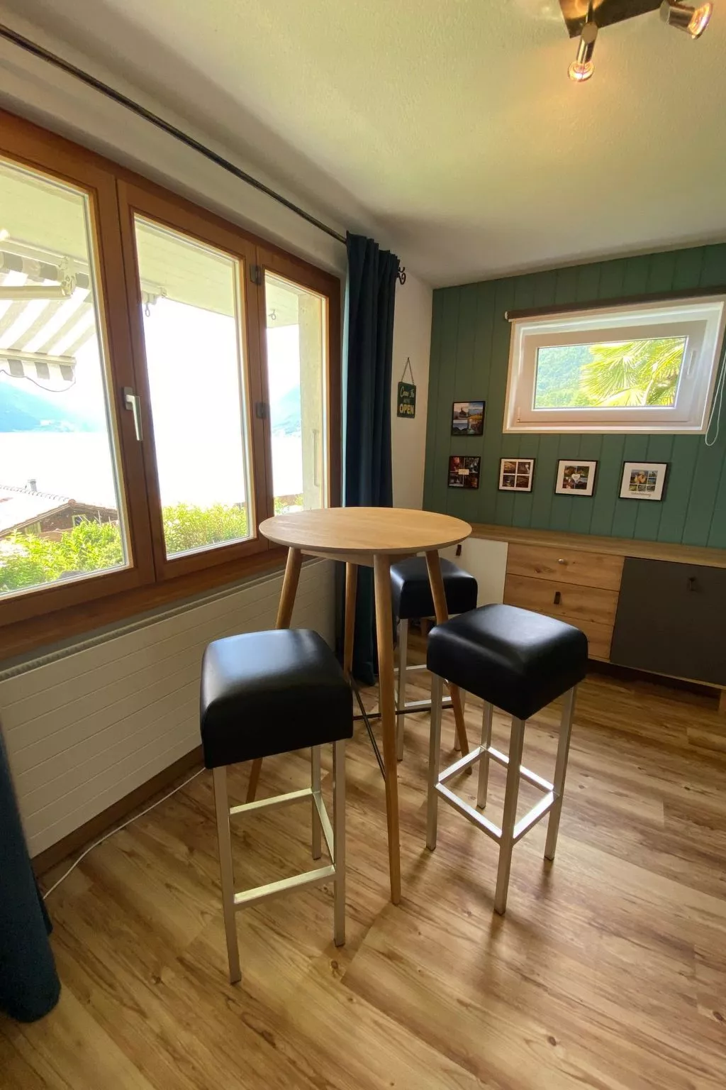 Studio Brienz-Image-tags.info