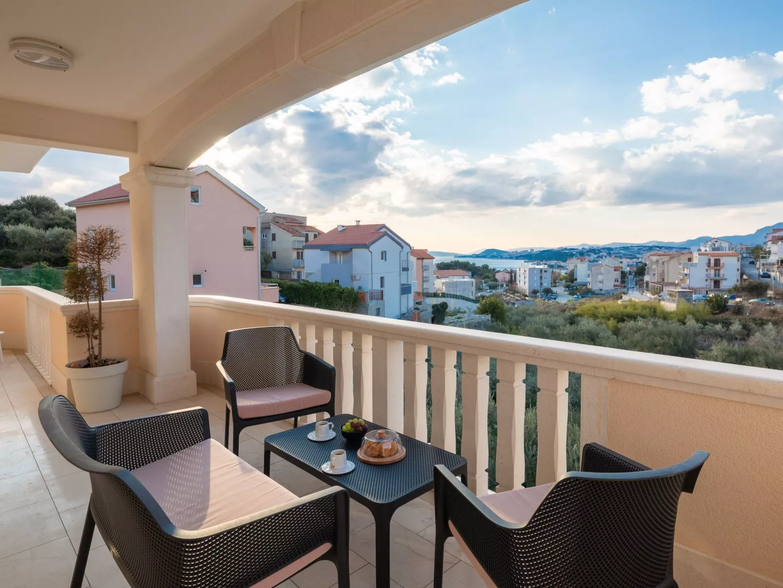 Luxuriöse Villa Elais für 10 Personen-Image-tags.info