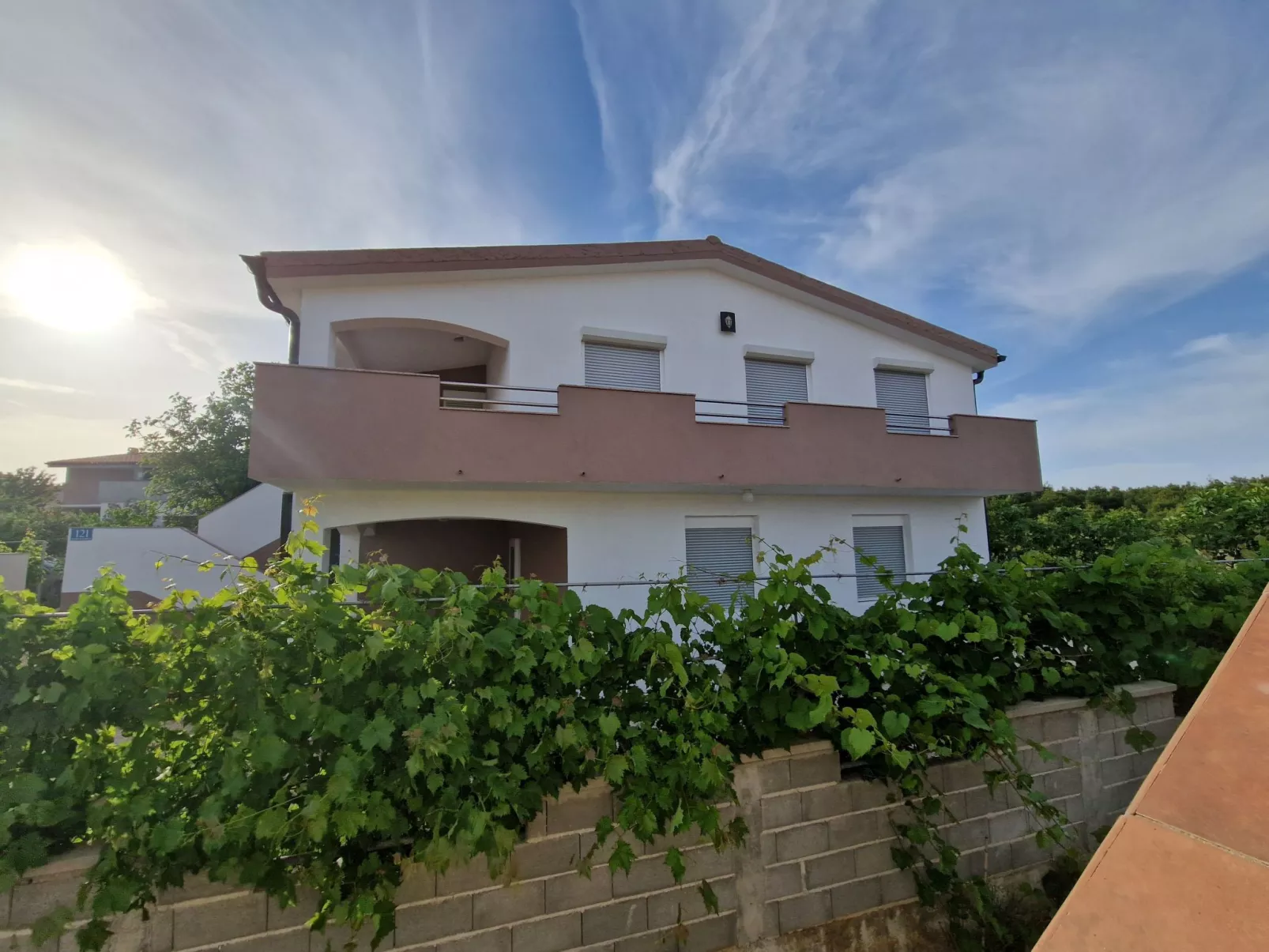 Ema erste Etage mit offener Terrasse-Image-tags.info