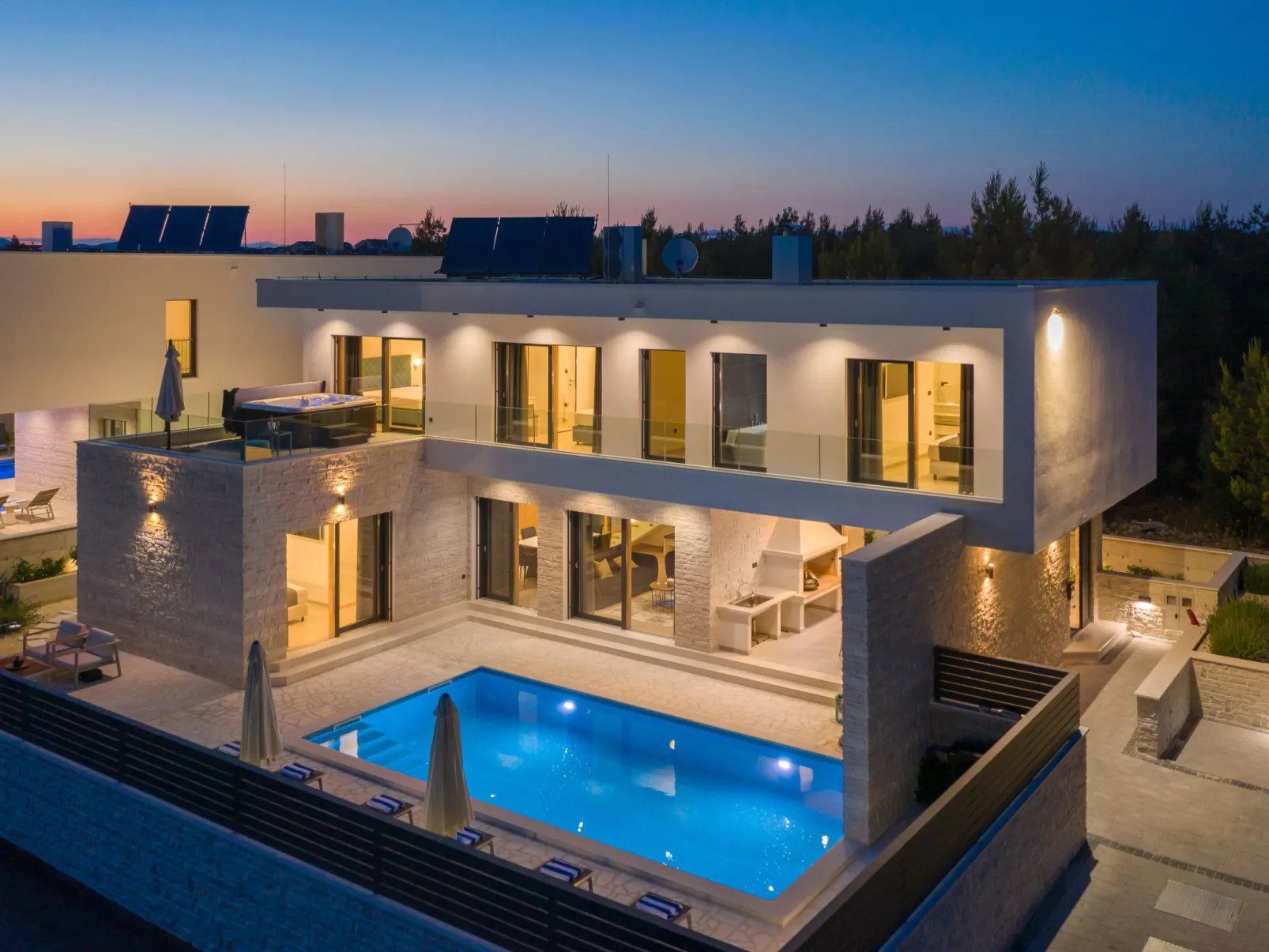 Für 10 Personen in Sria-Binnen