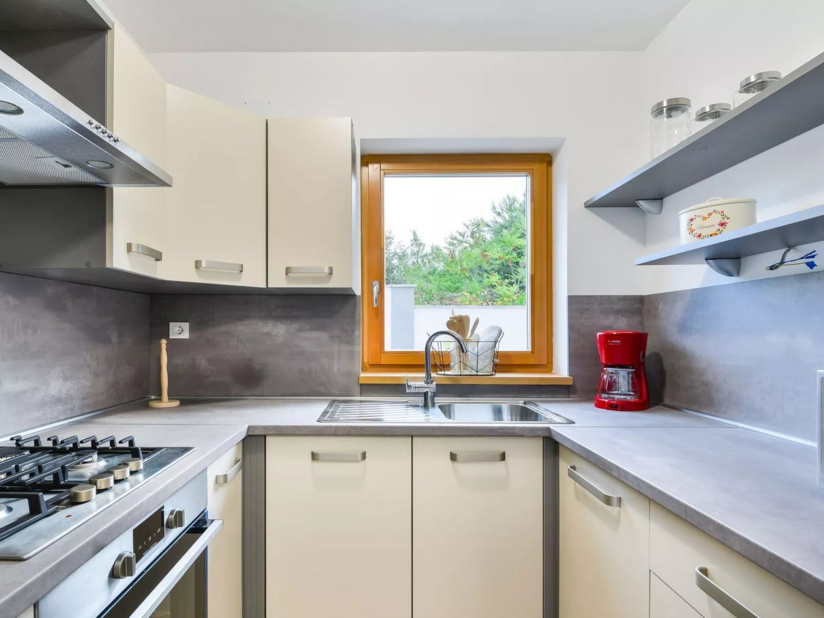 Villa mit Dachterrasse und Pool - Agentur TA Leut-Binnen