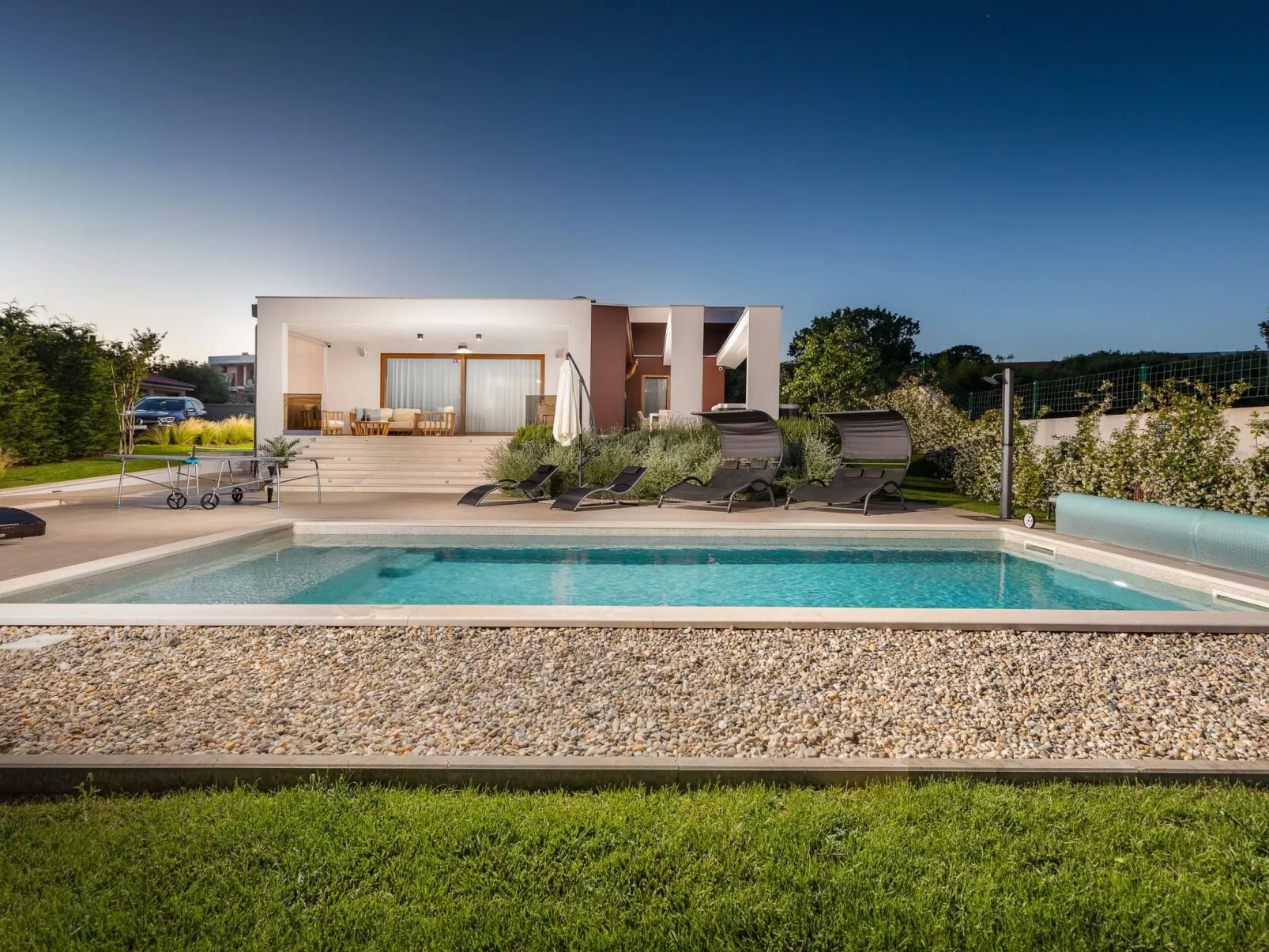 Villa Grofica, beheizter Pool, Taverne, Strandnähe-Buiten